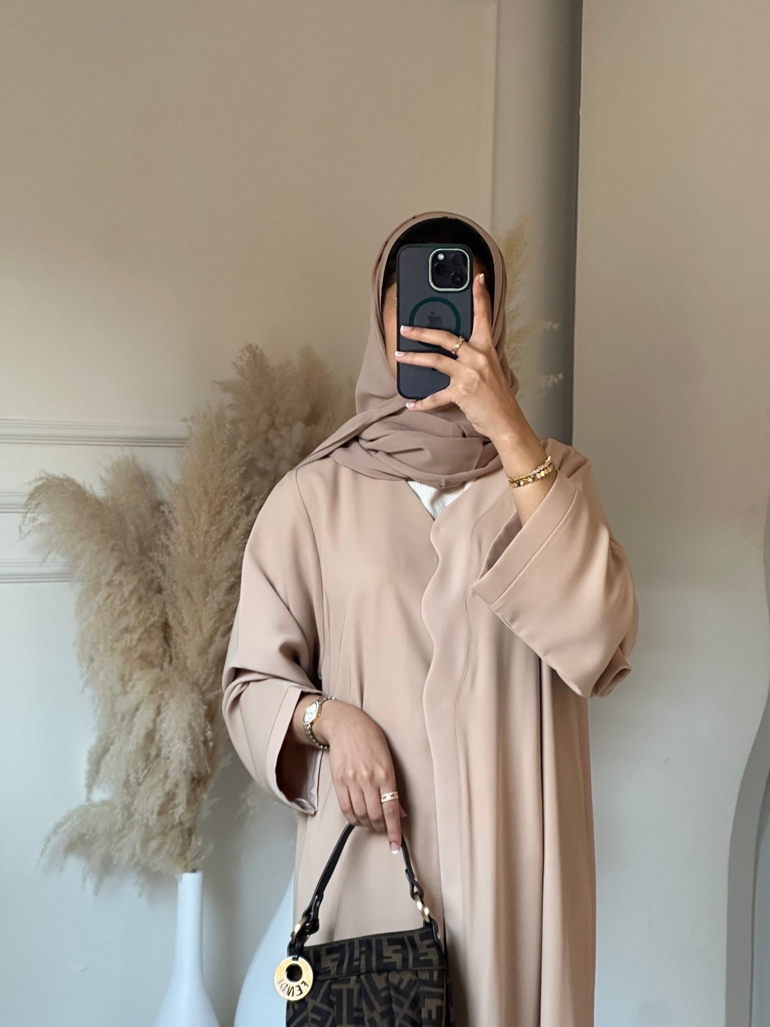 C 0673 Beige Abaya