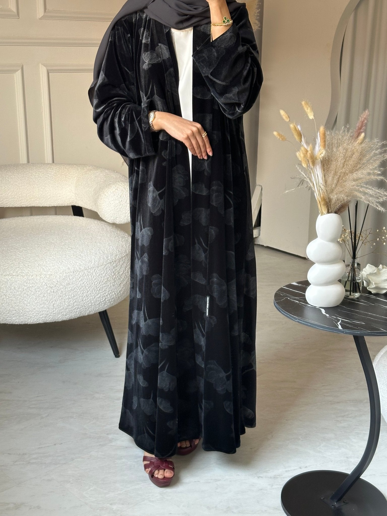 C 0750 - 02 Grey Floral Abaya
