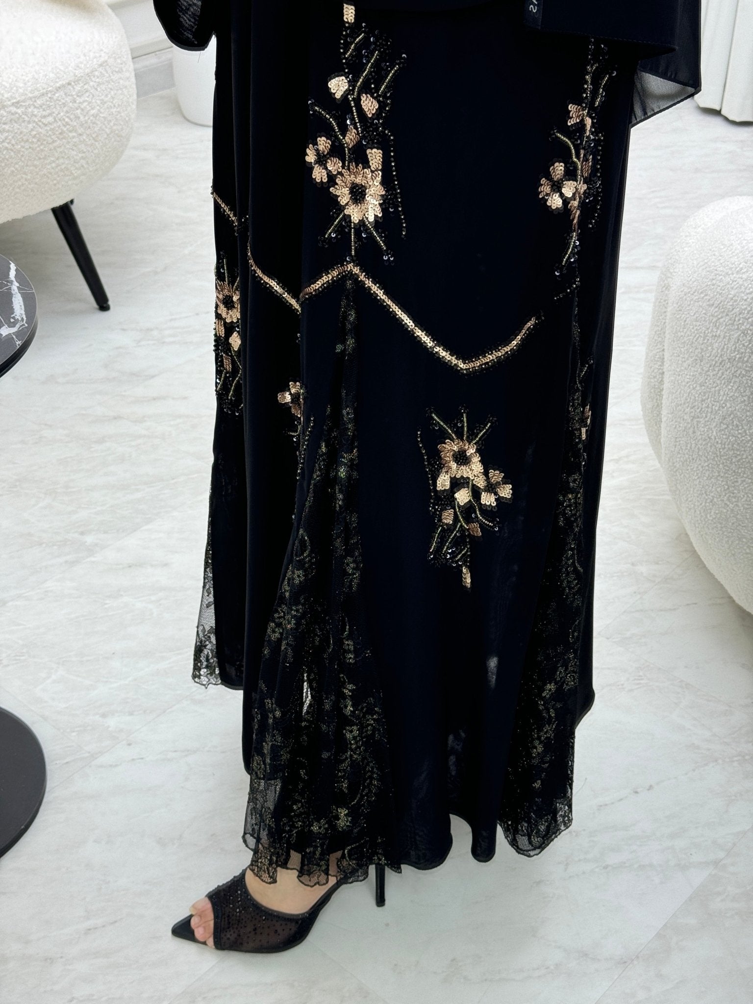 C 0815 Black Lace Abaya