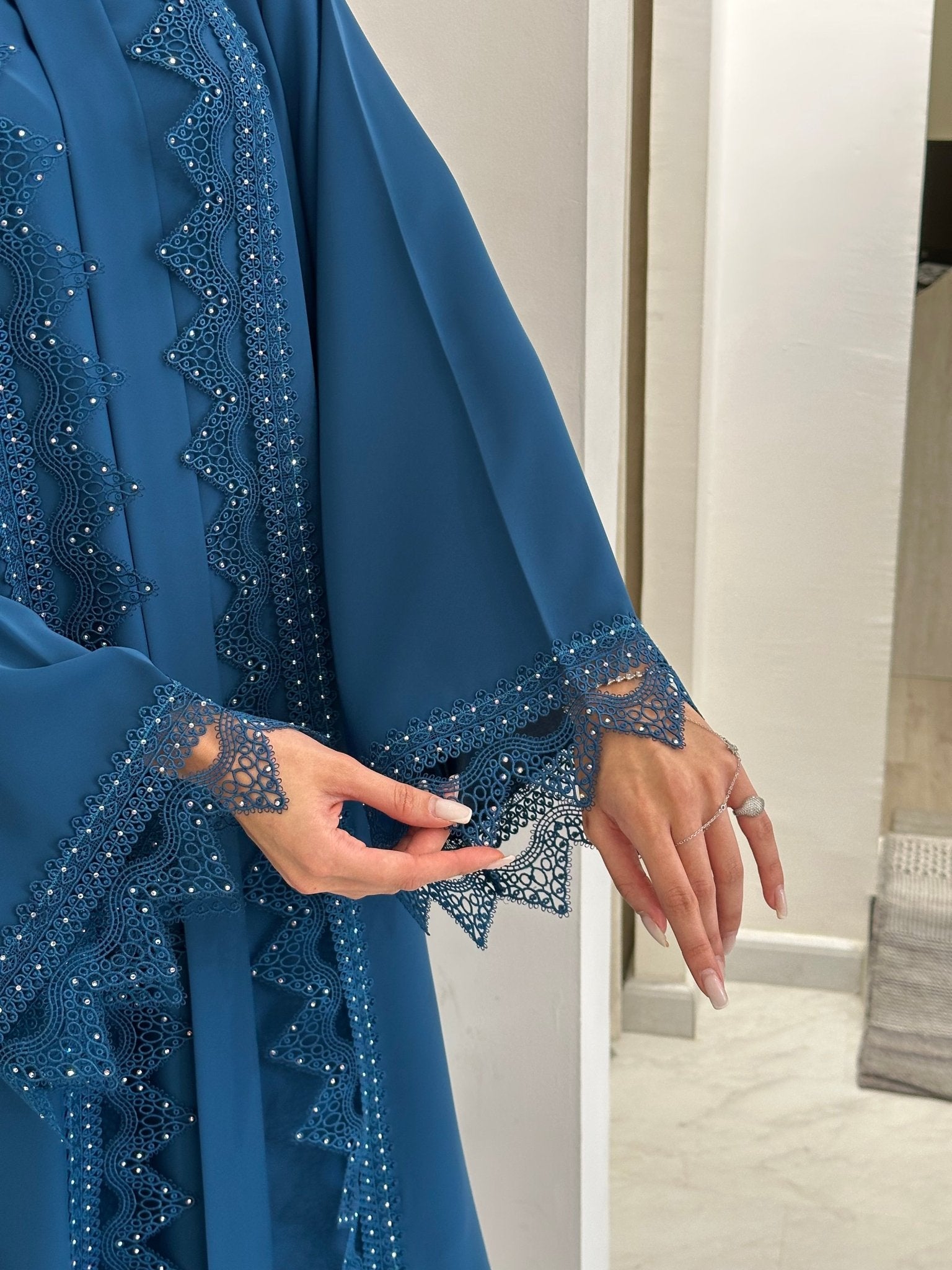 C 0837 Teal Lace Abaya Set