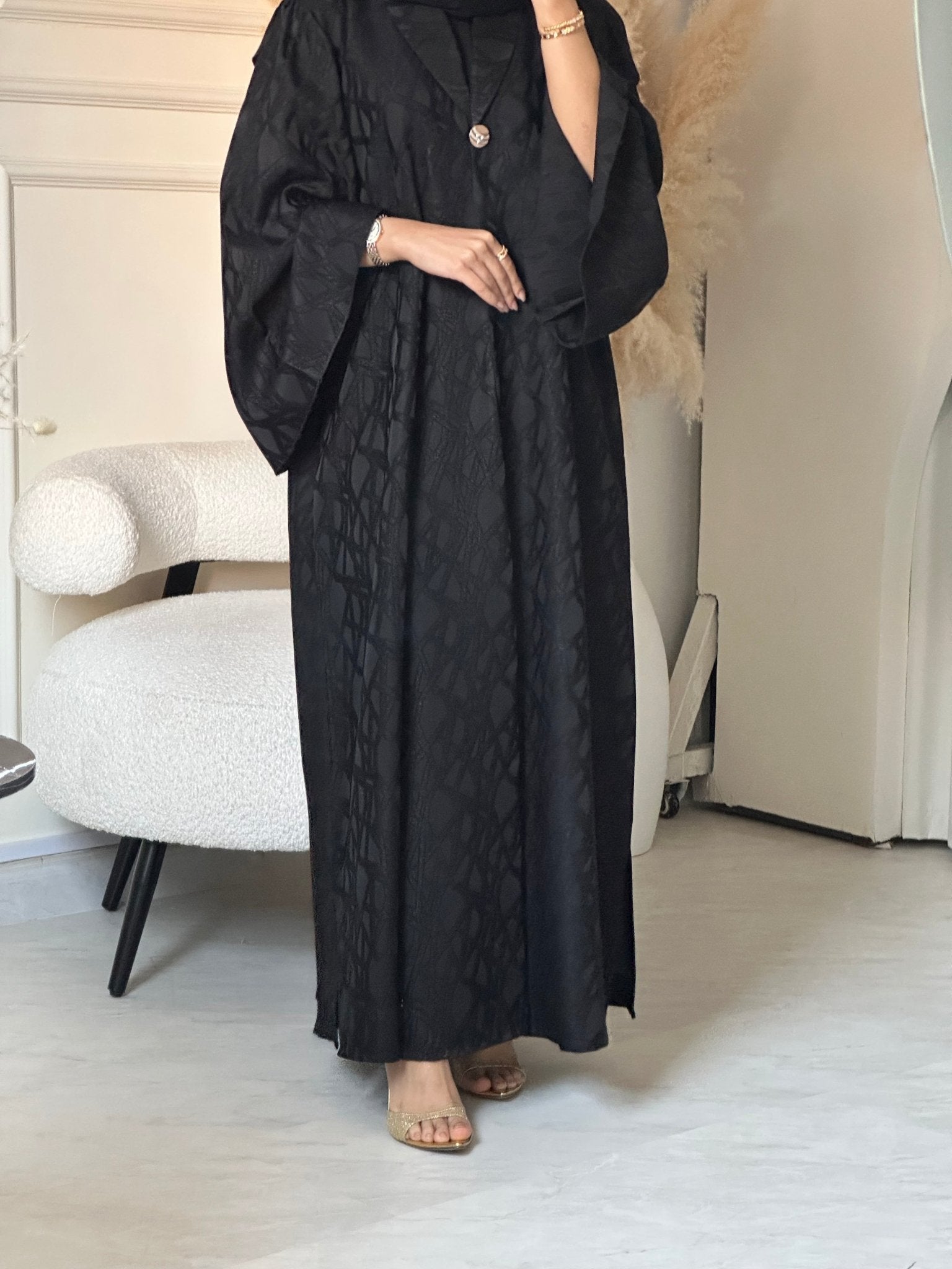 C 0852 Black Coat Abaya
