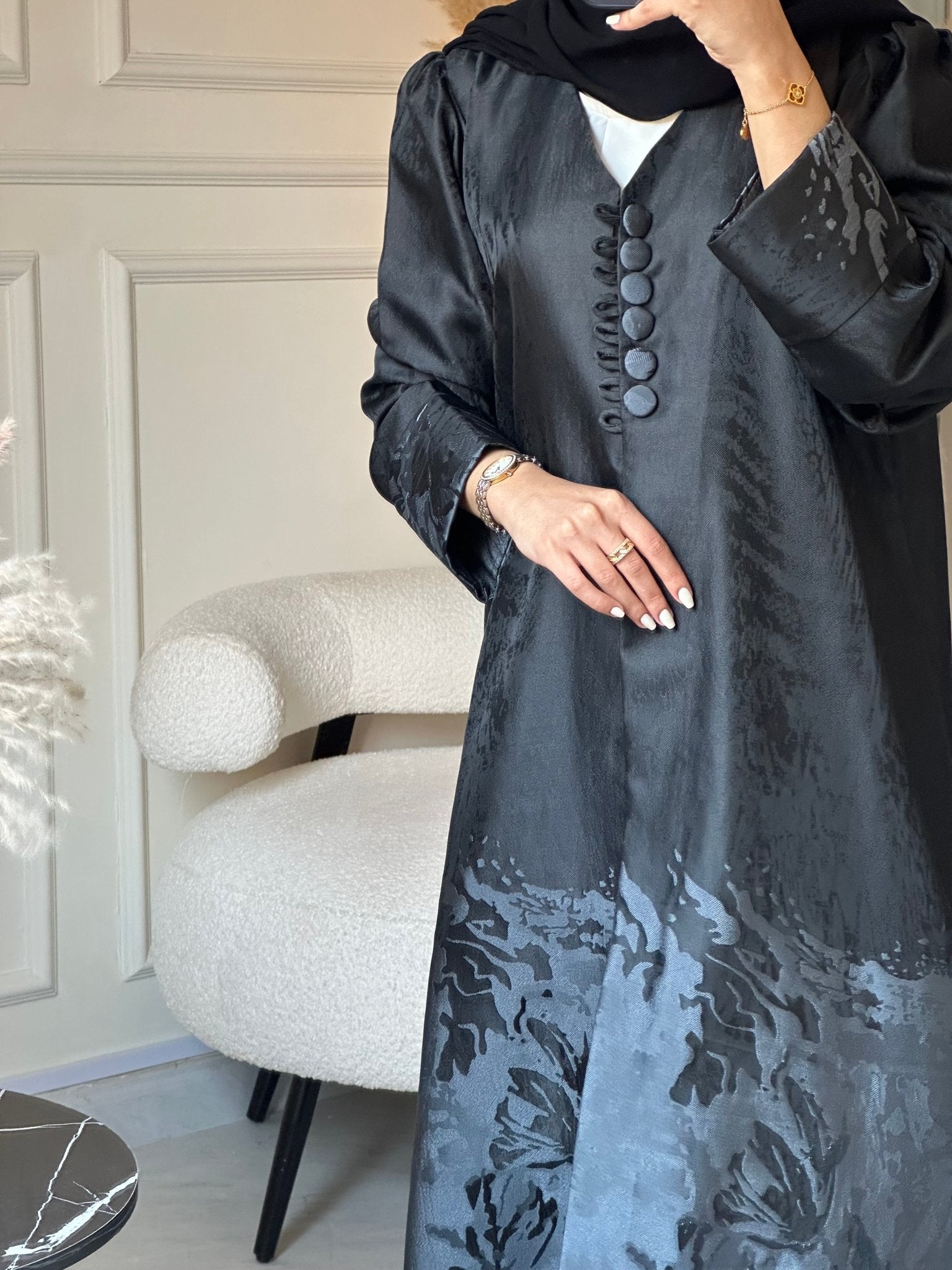C 0855 - 04 Grey Kloosh Abaya
