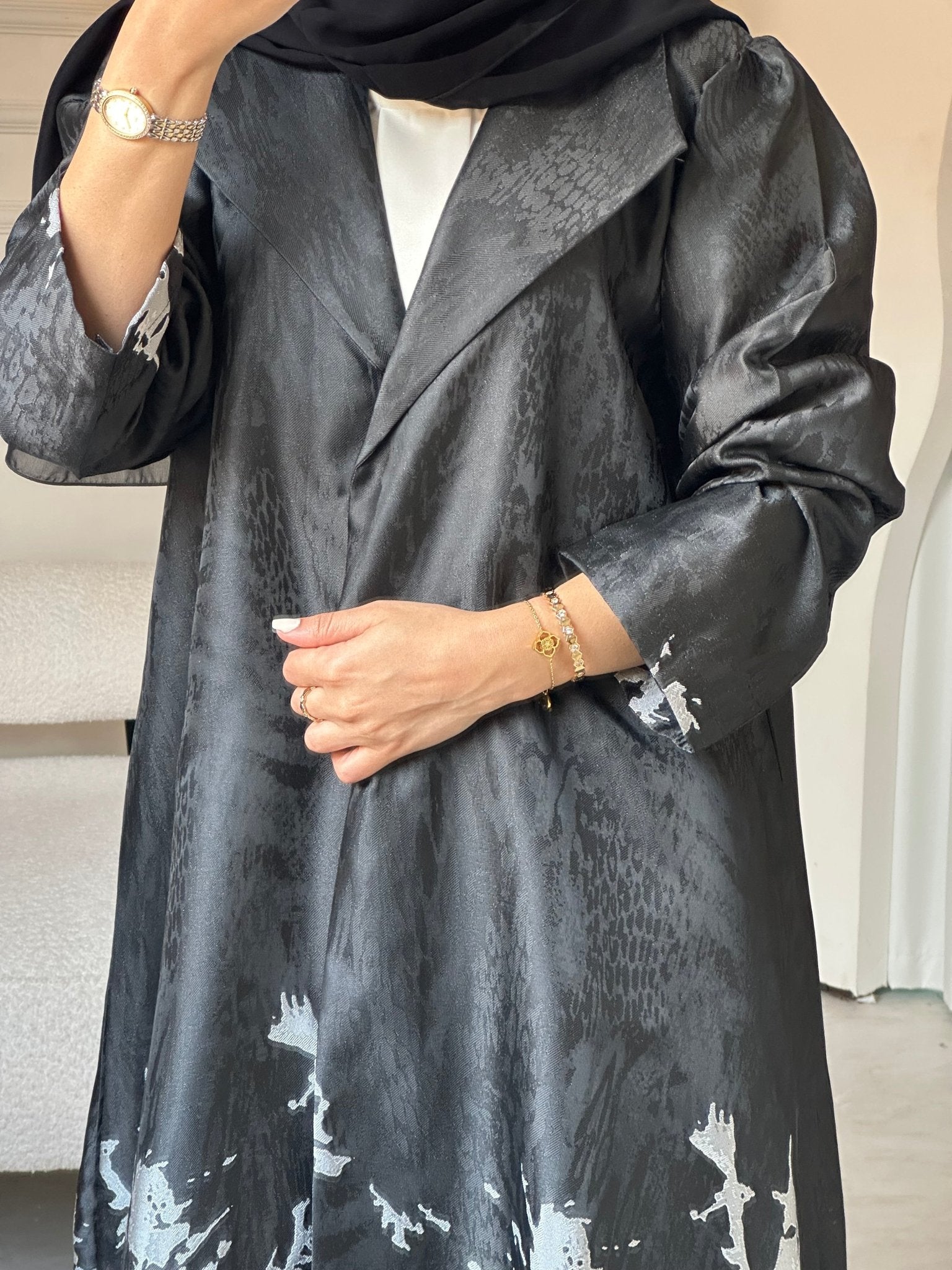 C 0863 - 04 Silver Coat Abaya