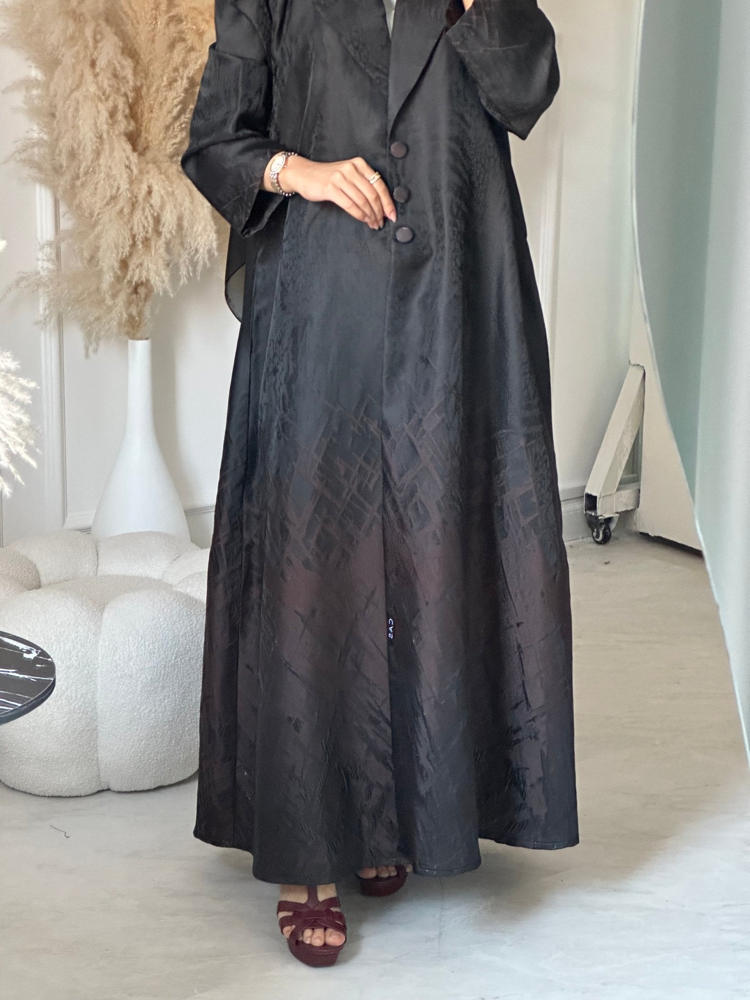 C 0895 - 02 Brown Jacquard Abaya