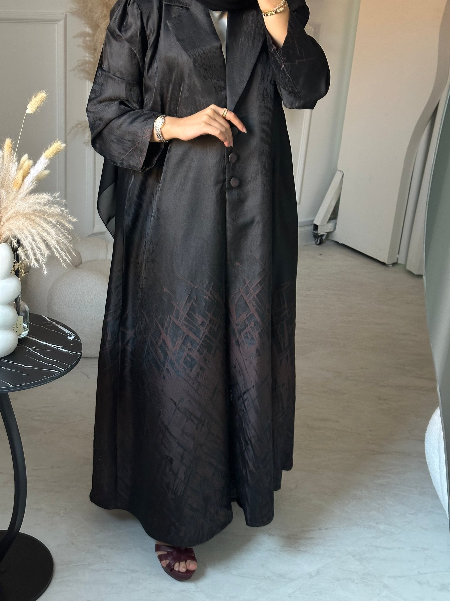 C 0895 - 02 Brown Jacquard Abaya
