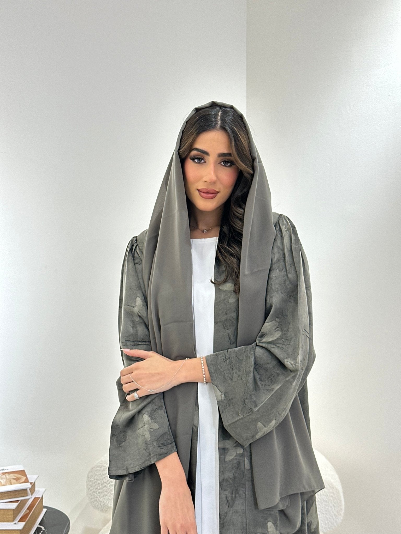 C 0914 Olive Eid Abaya
