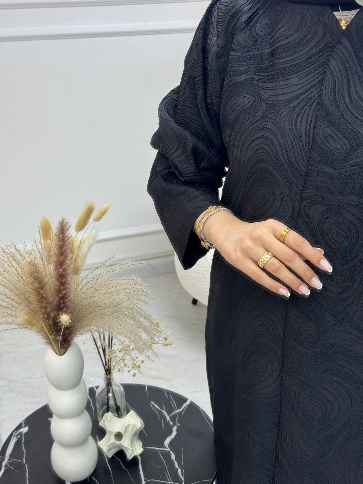 C 0939 Black Abaya