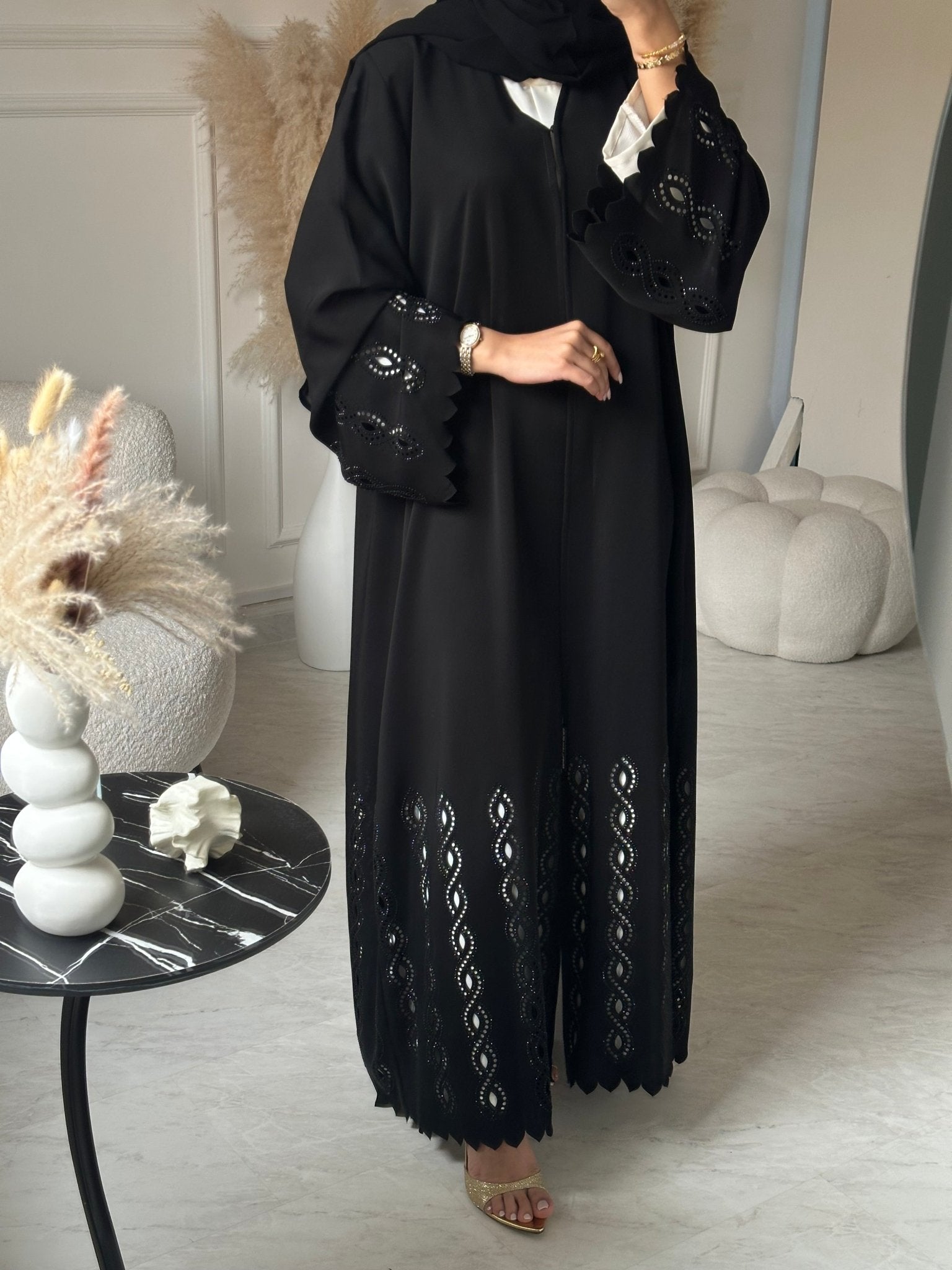 C 0946 Black Lasercut Abaya