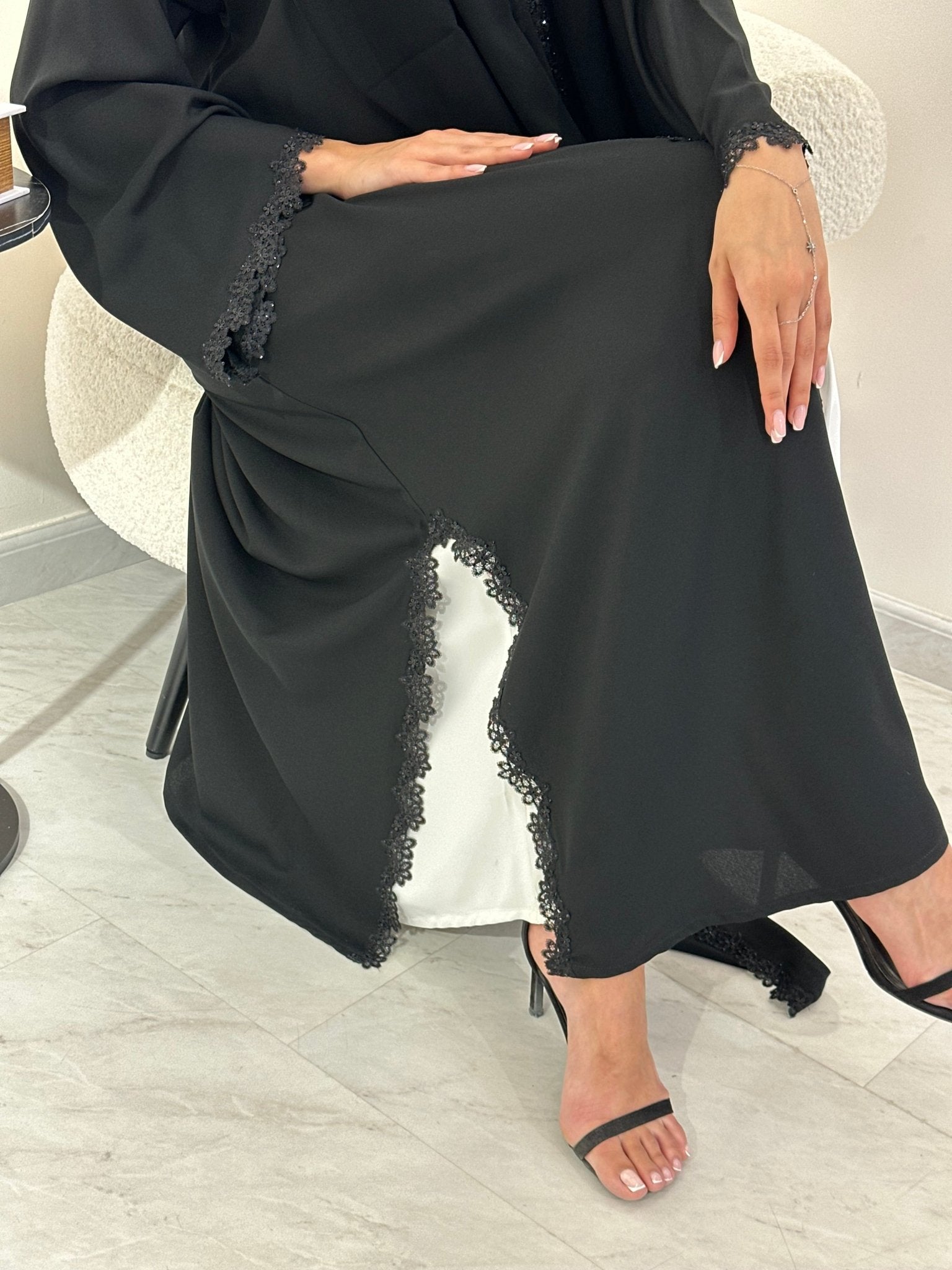 C 0970 Black Lace Abaya