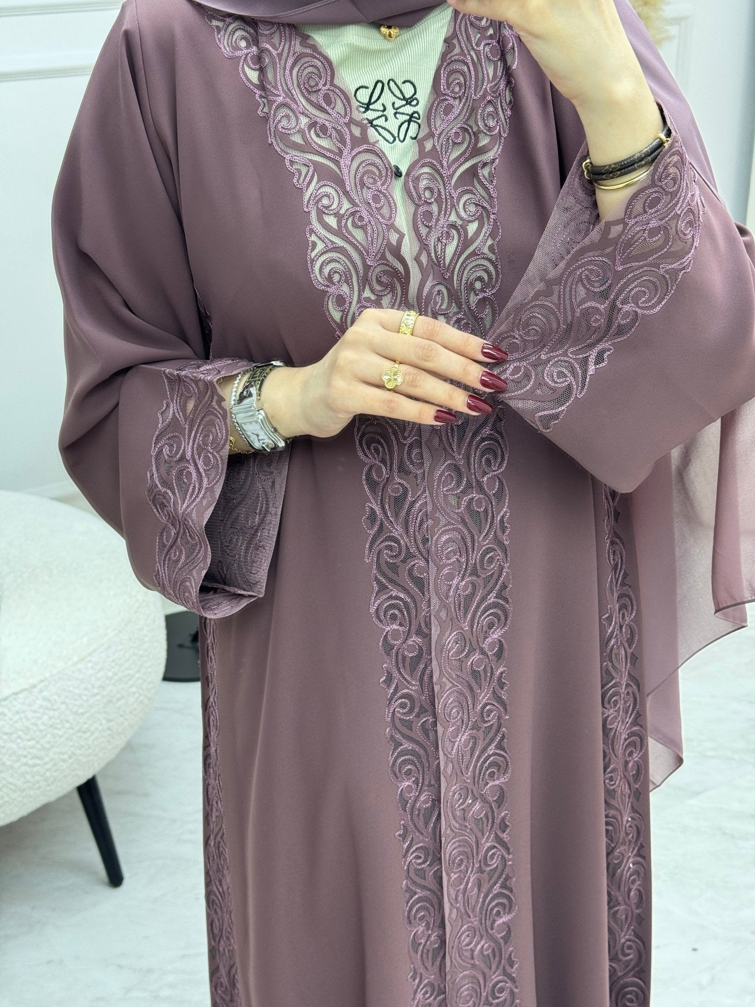 C 0998 Purple Abaya