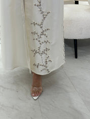 C 1026 Off White Abaya