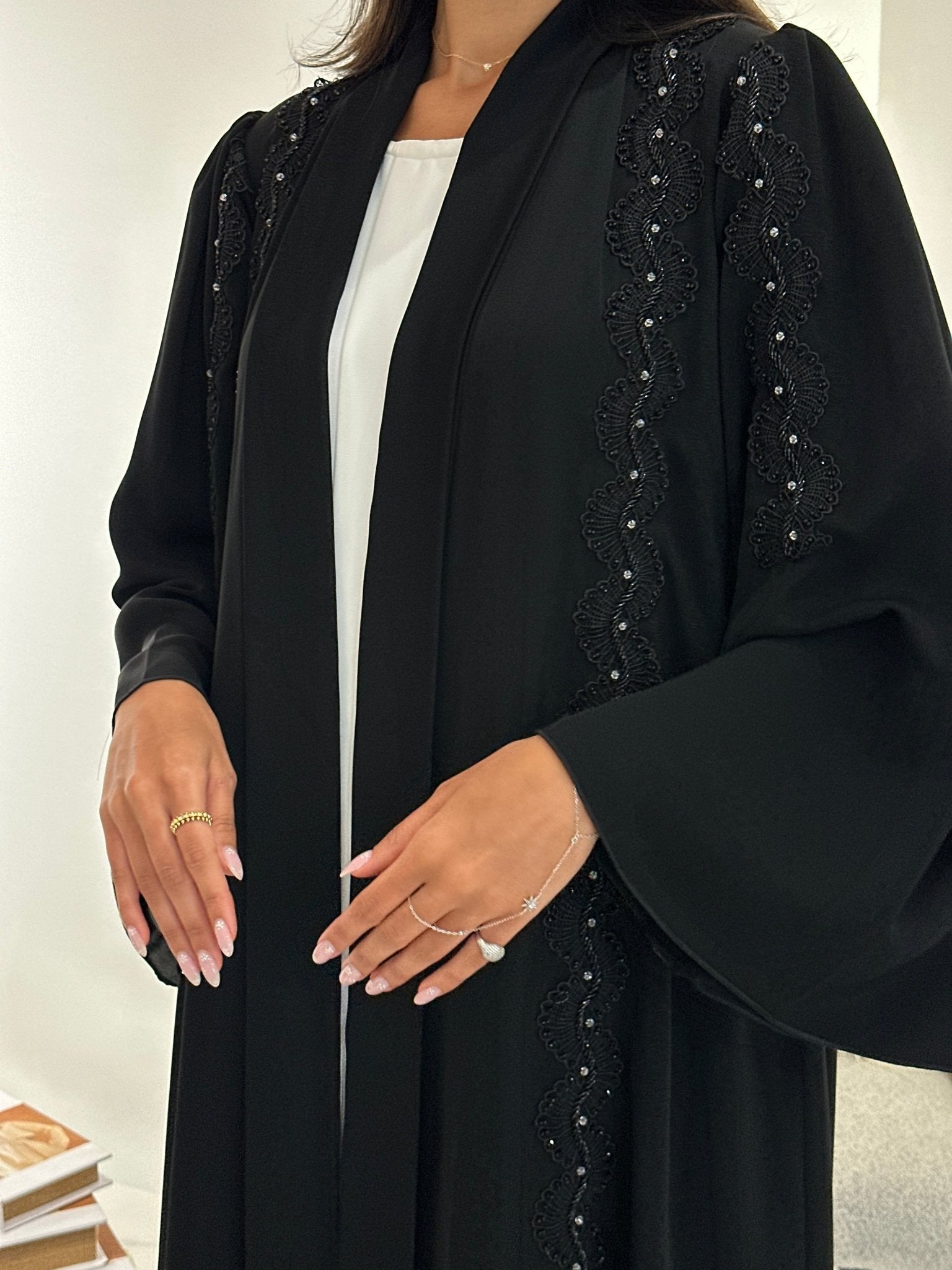 C 1043 Black Lace Abaya