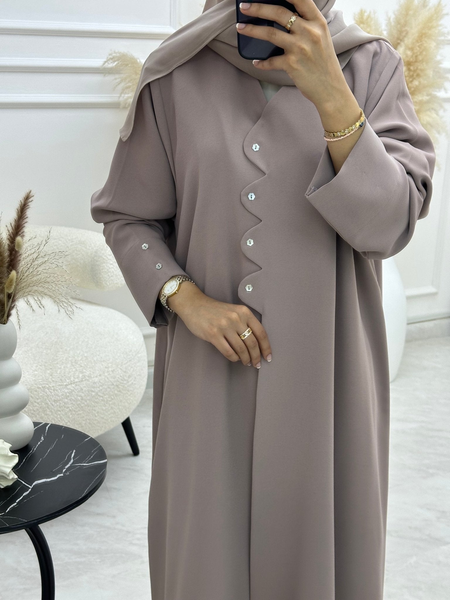 C 1067 Nude Abaya