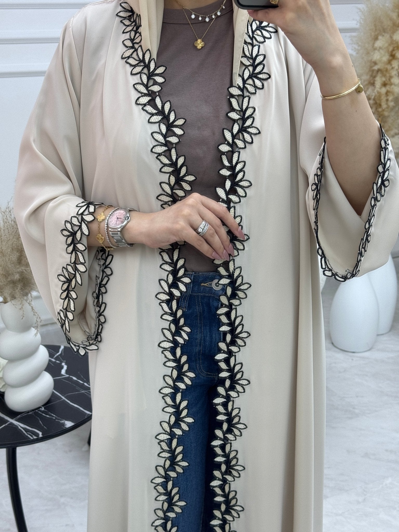 C 1110 - 03 Vanilla Ice Lace Abaya