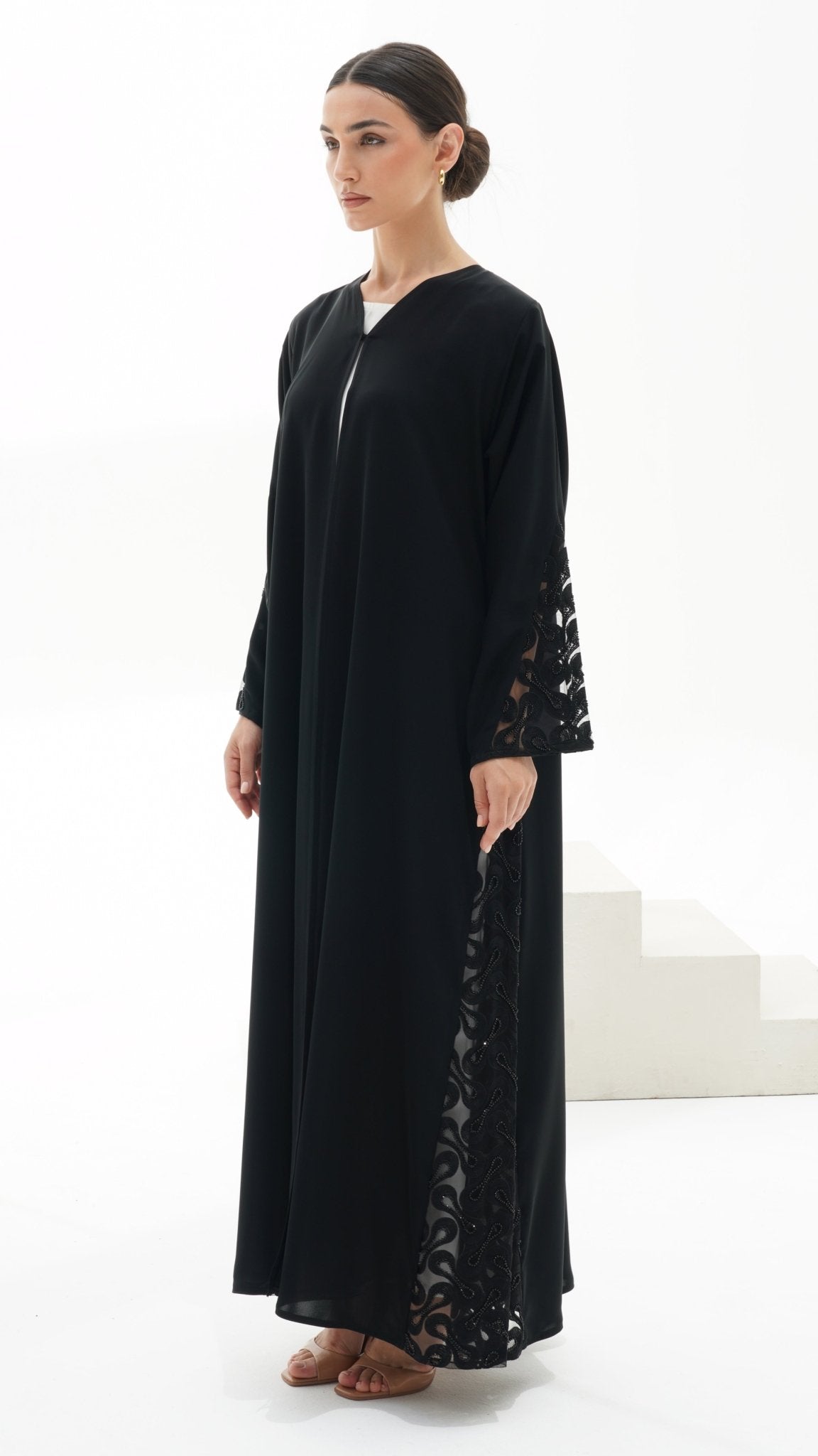 C 1112 Black Abaya