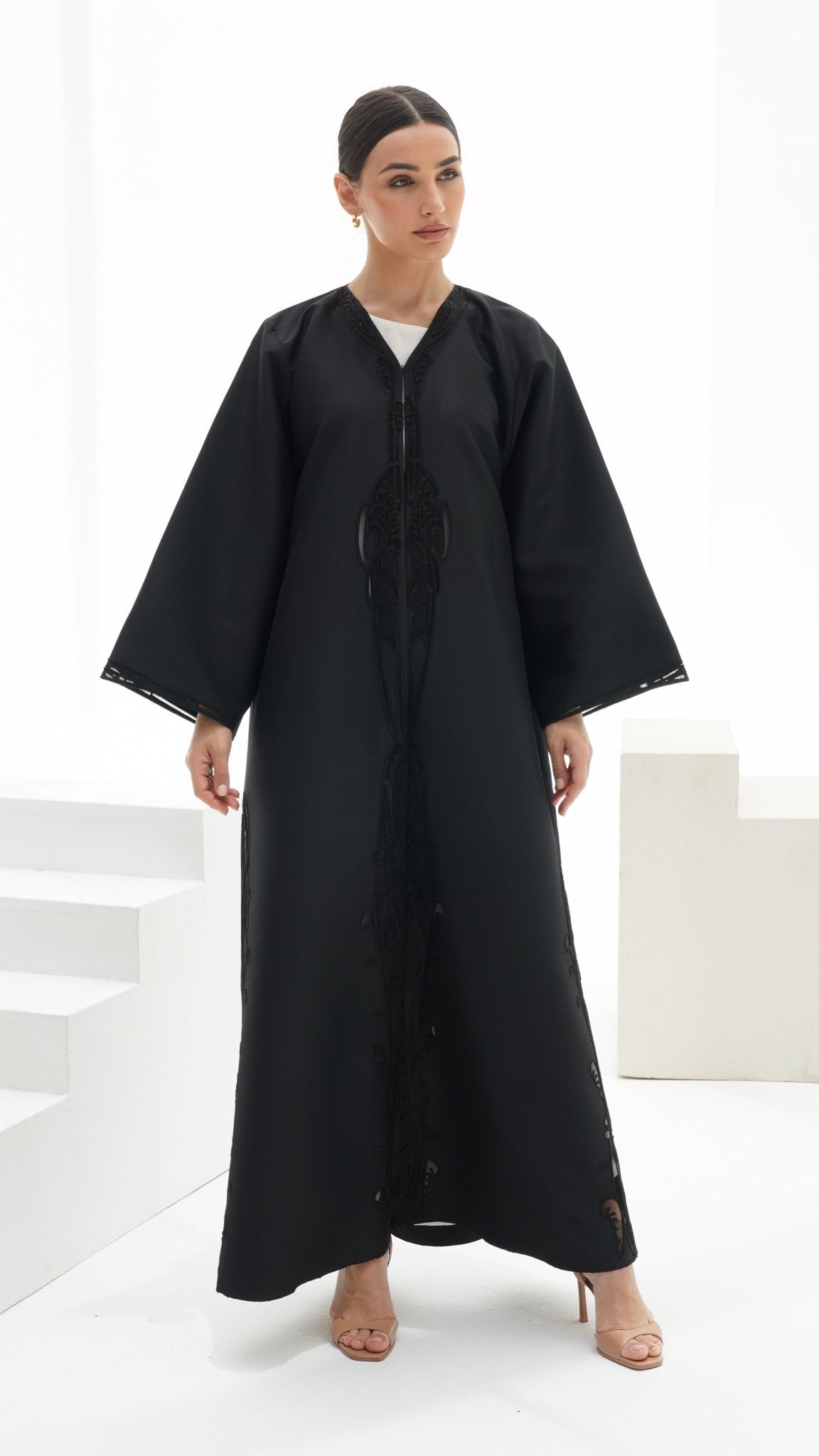 C 1121 Black Abaya