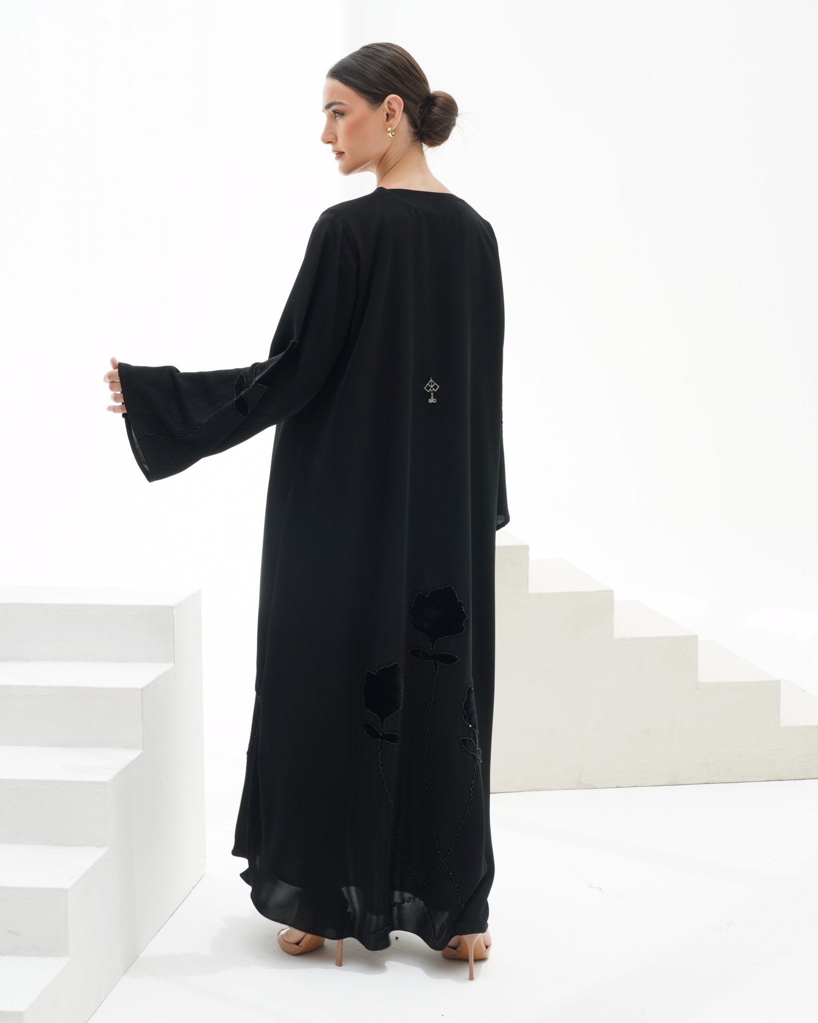 C 1122 Black Abaya