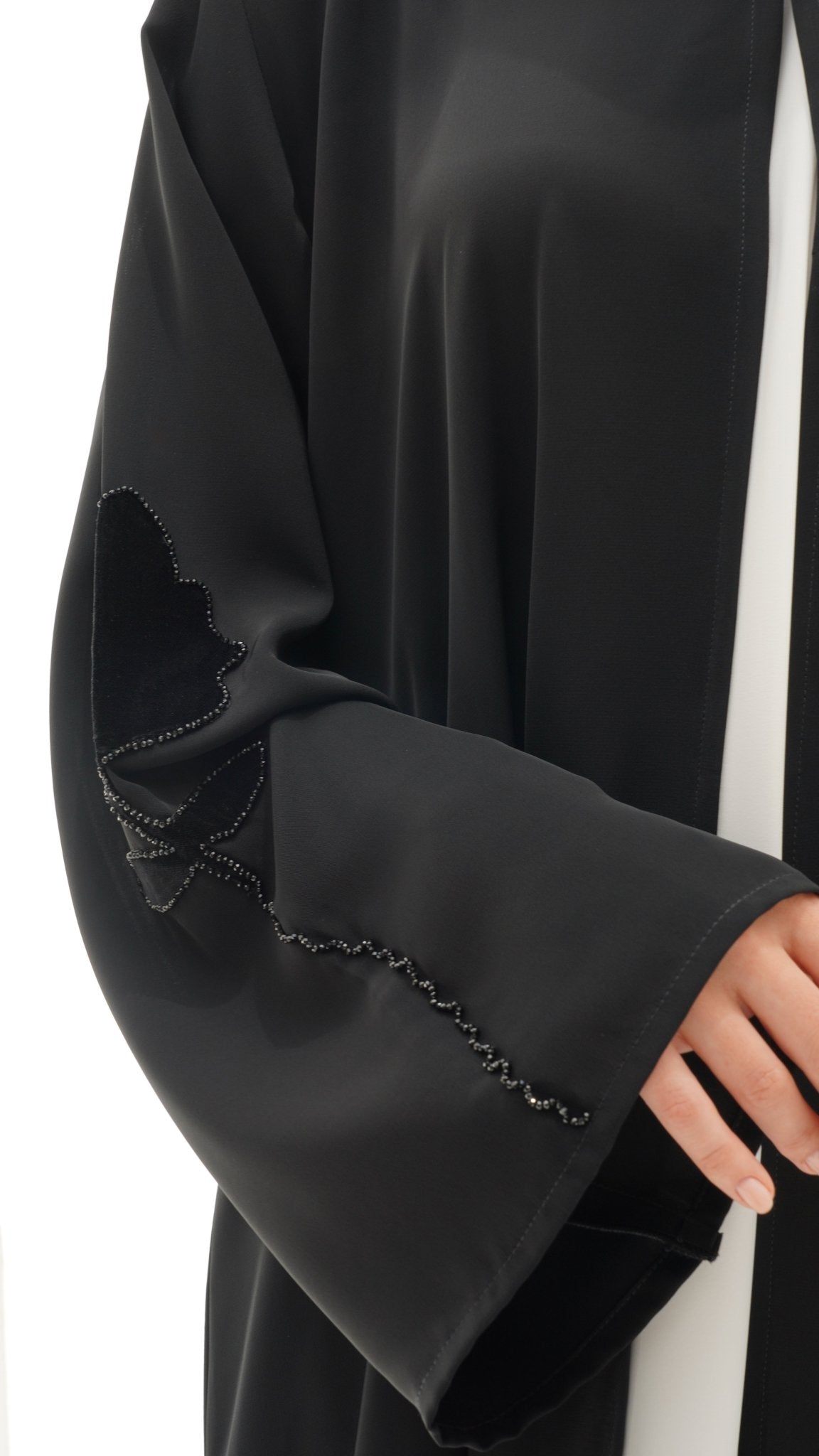 C 1122 Black Abaya