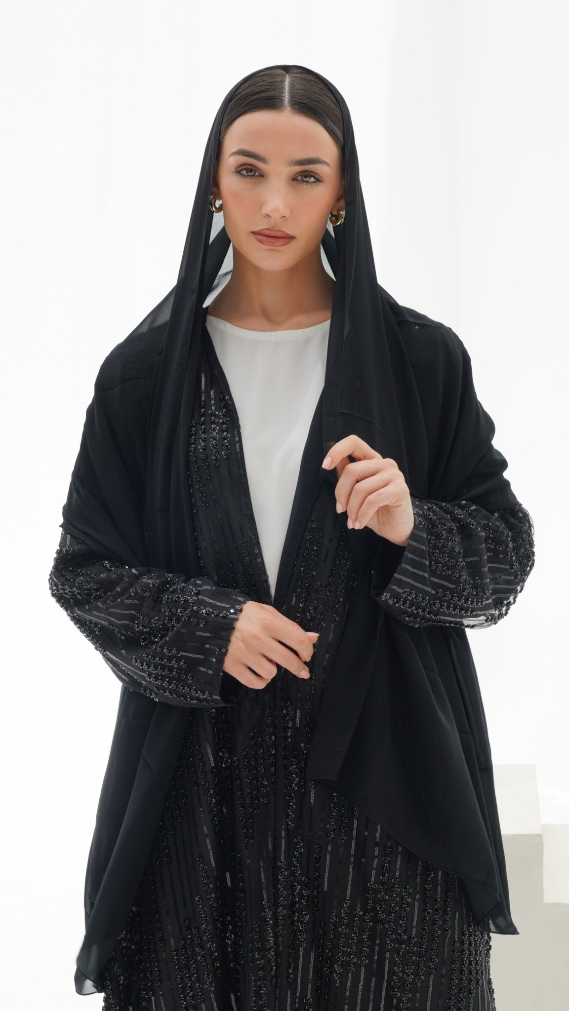C 1125 Black Abaya