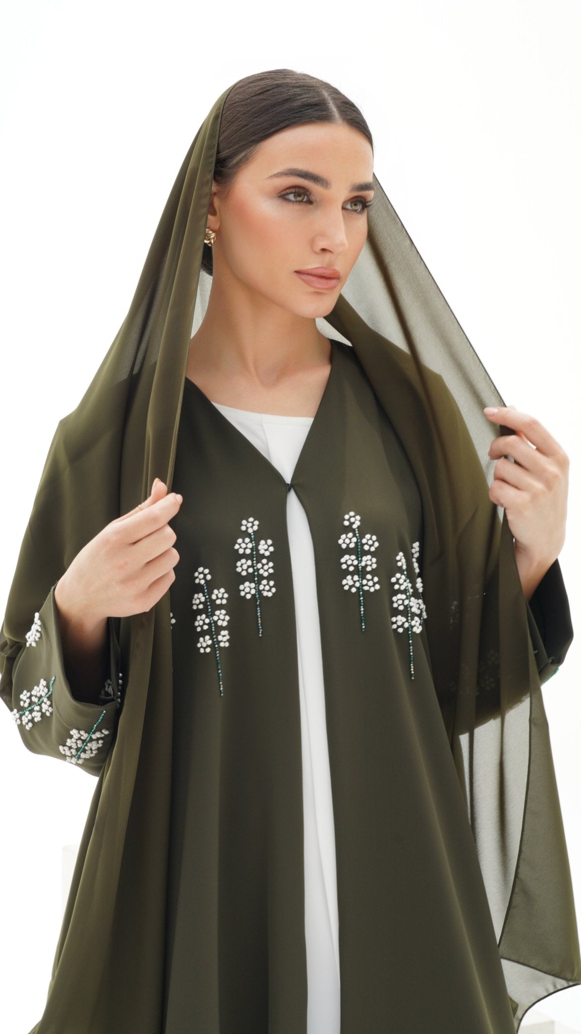 C 1145 Green Abaya
