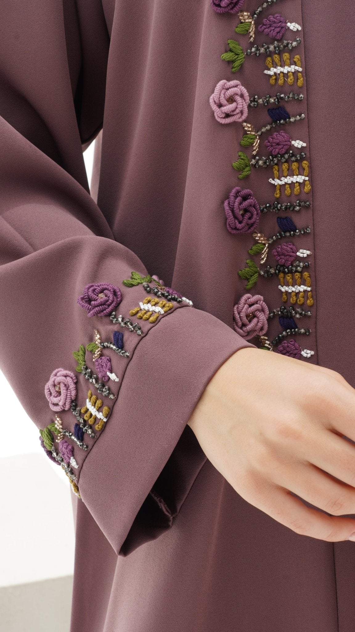 C 1147 Purple Abaya