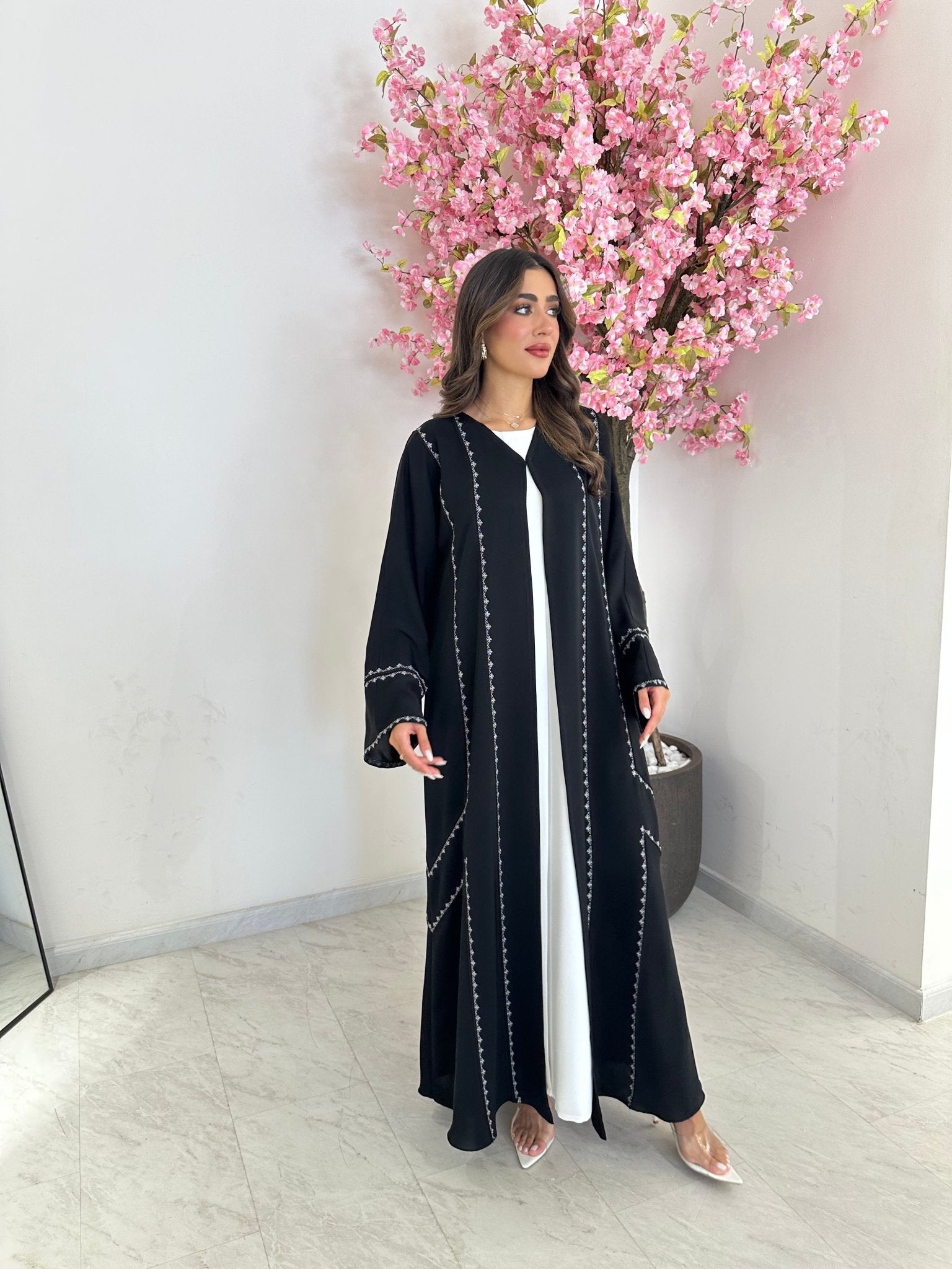 C 1183 Black Abaya