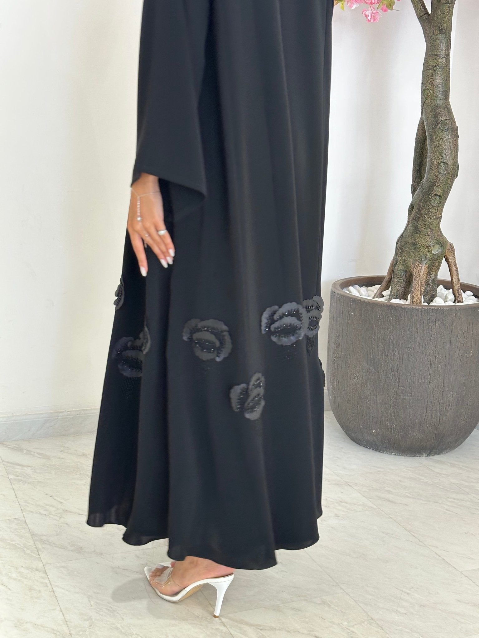 C 1185 Black Abaya
