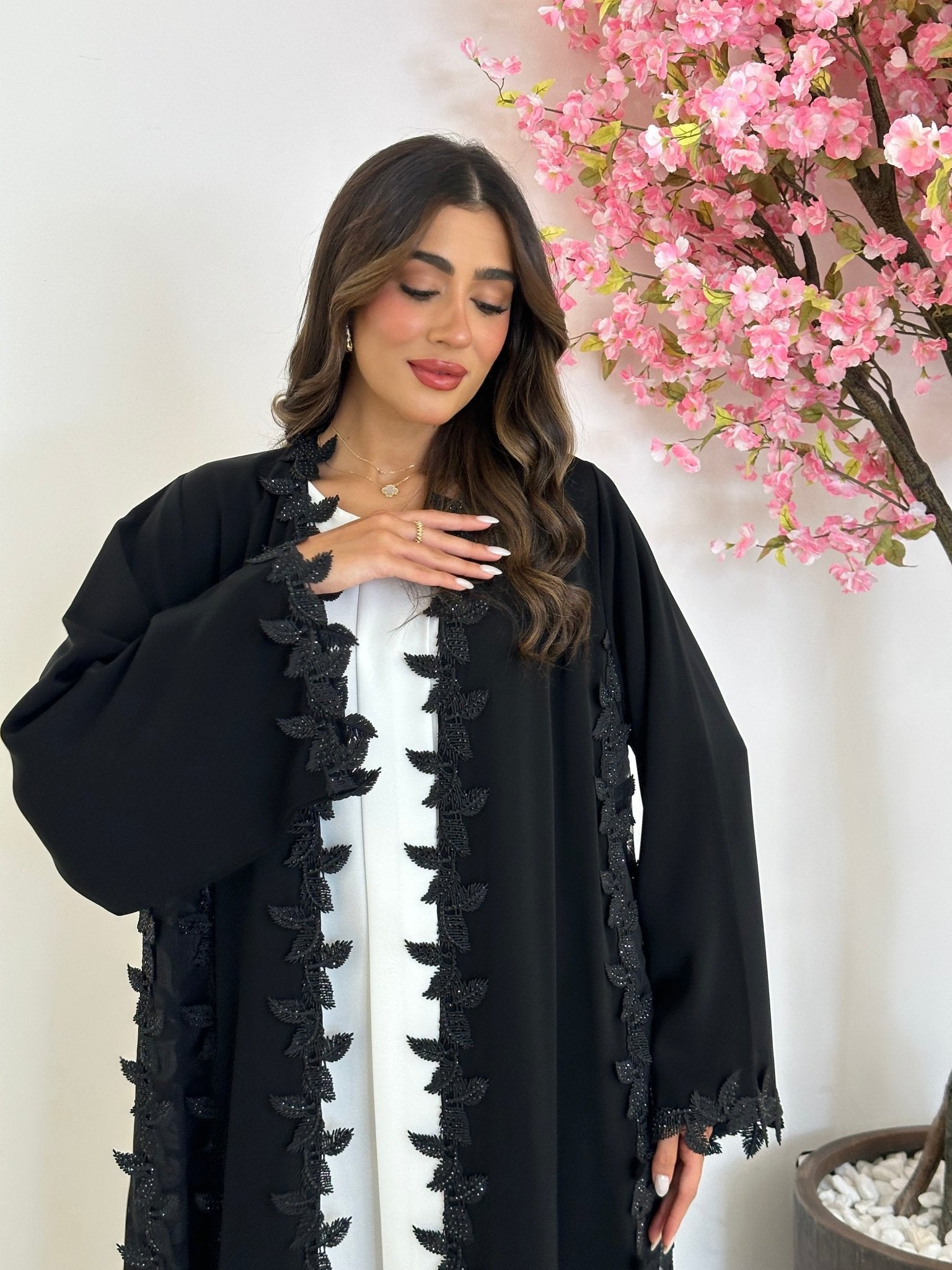 C 1186 Black Abaya