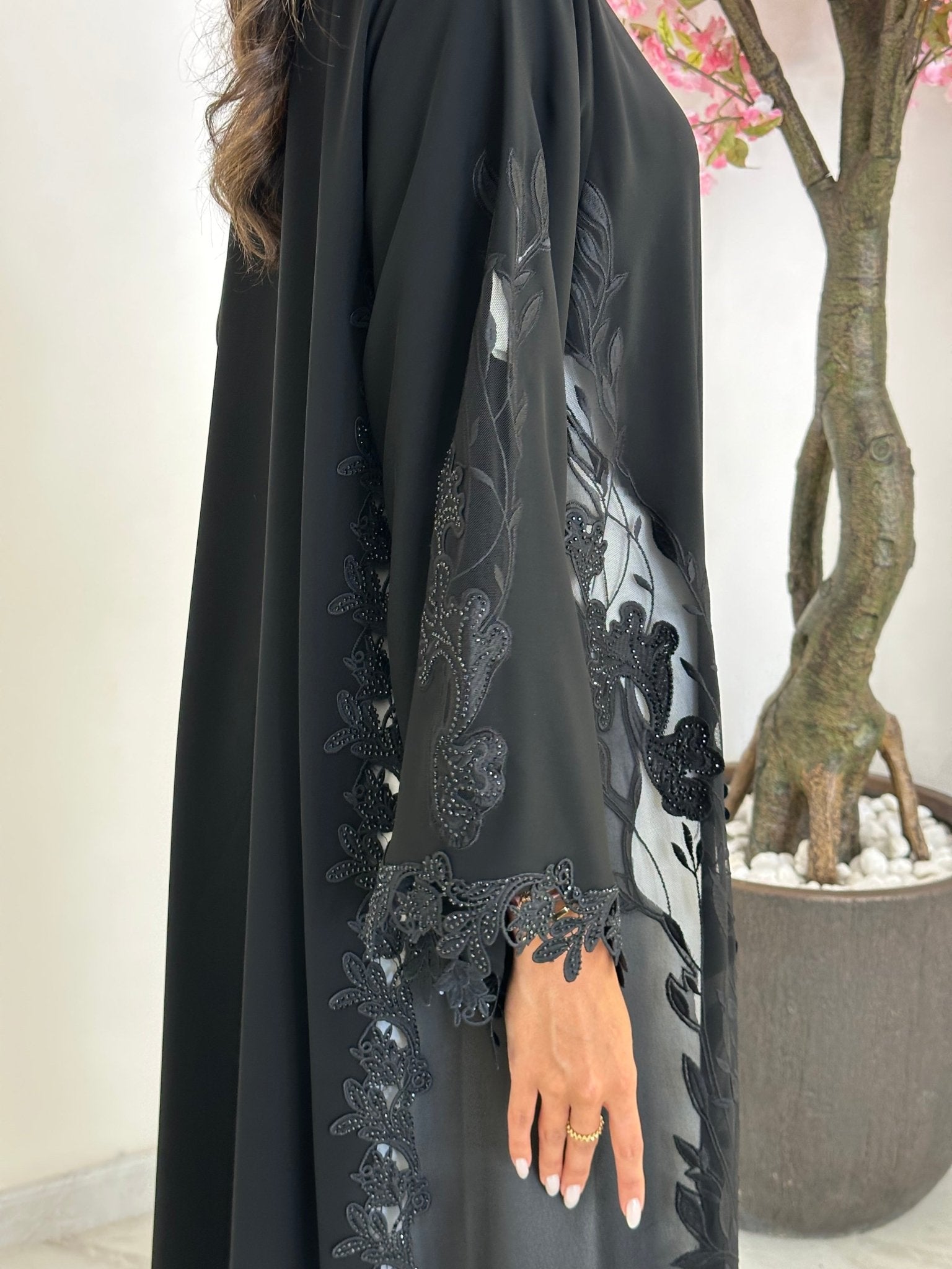 C 1188 Black Abaya