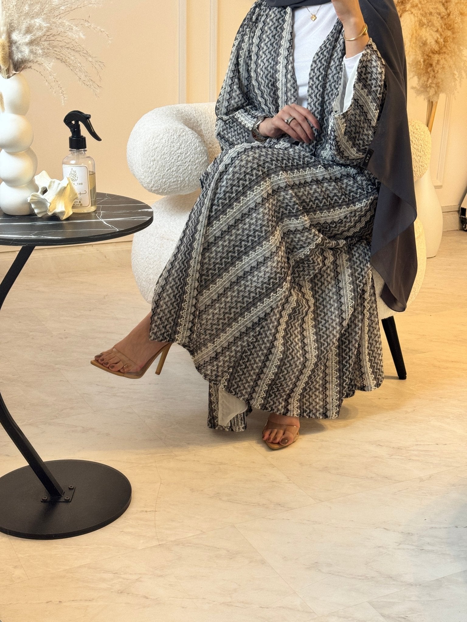 C 1222 Charcoal Wave Abaya