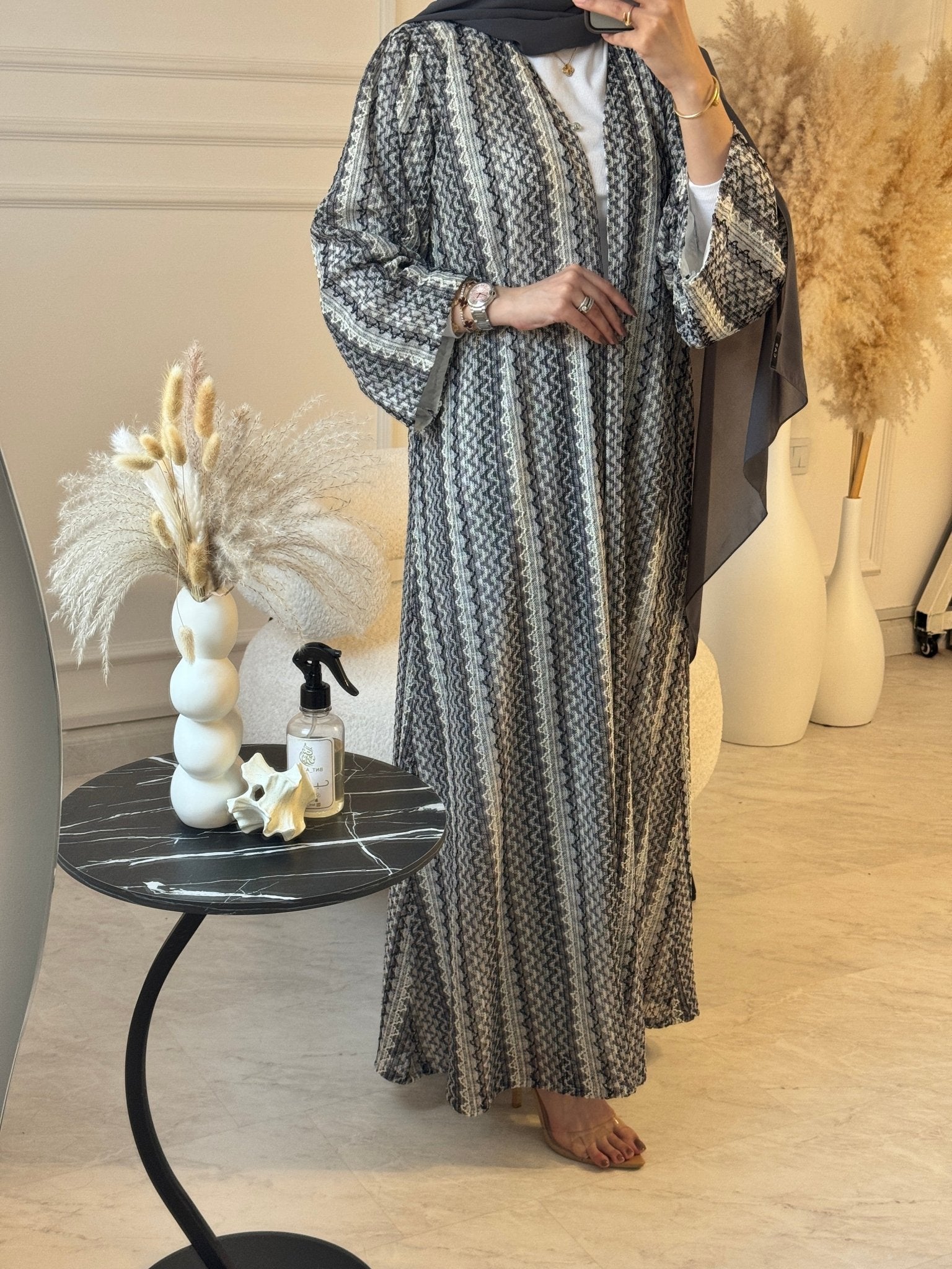 C 1222 Charcoal Wave Abaya