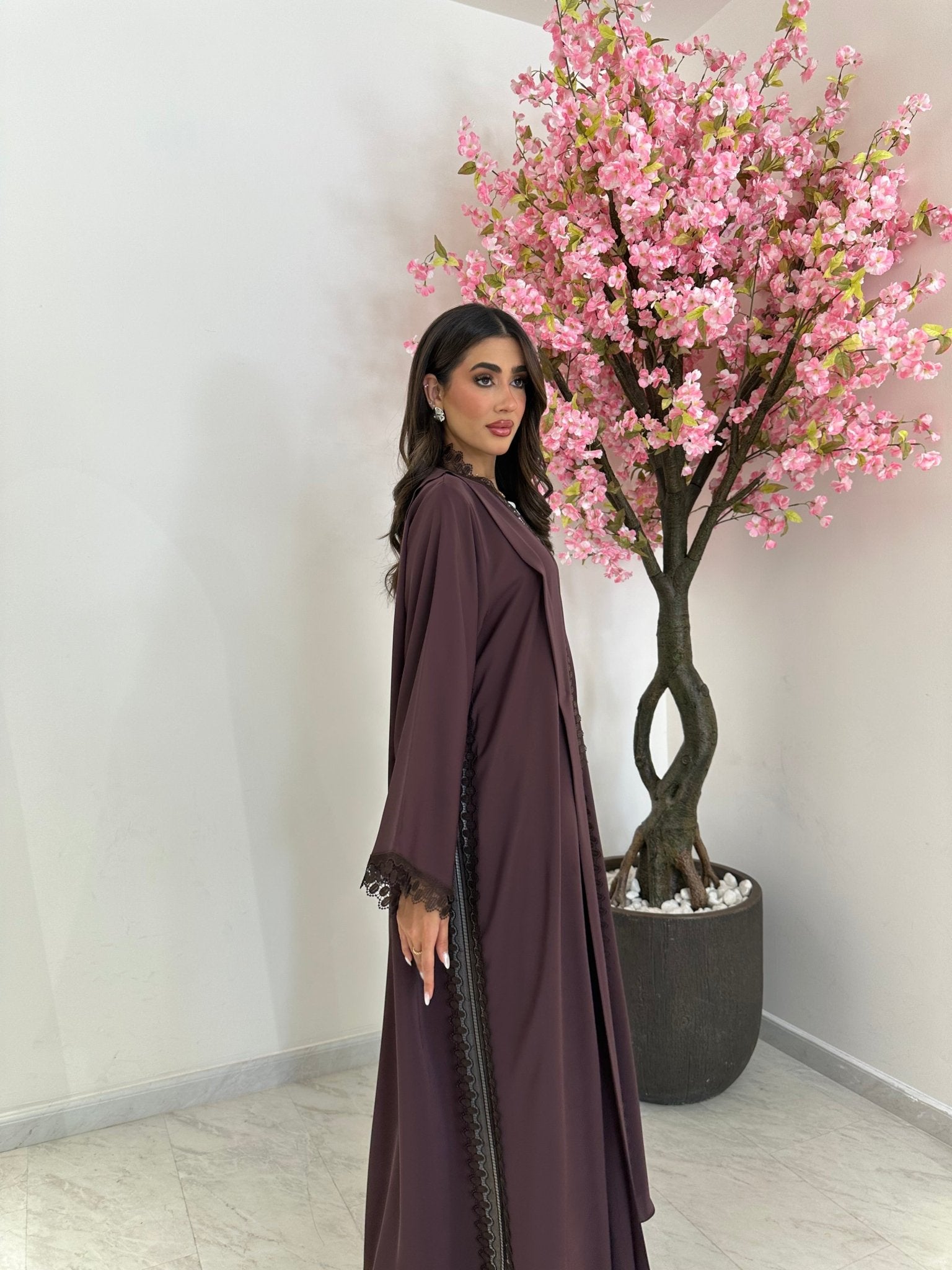C 1238 Wood Lace Abaya