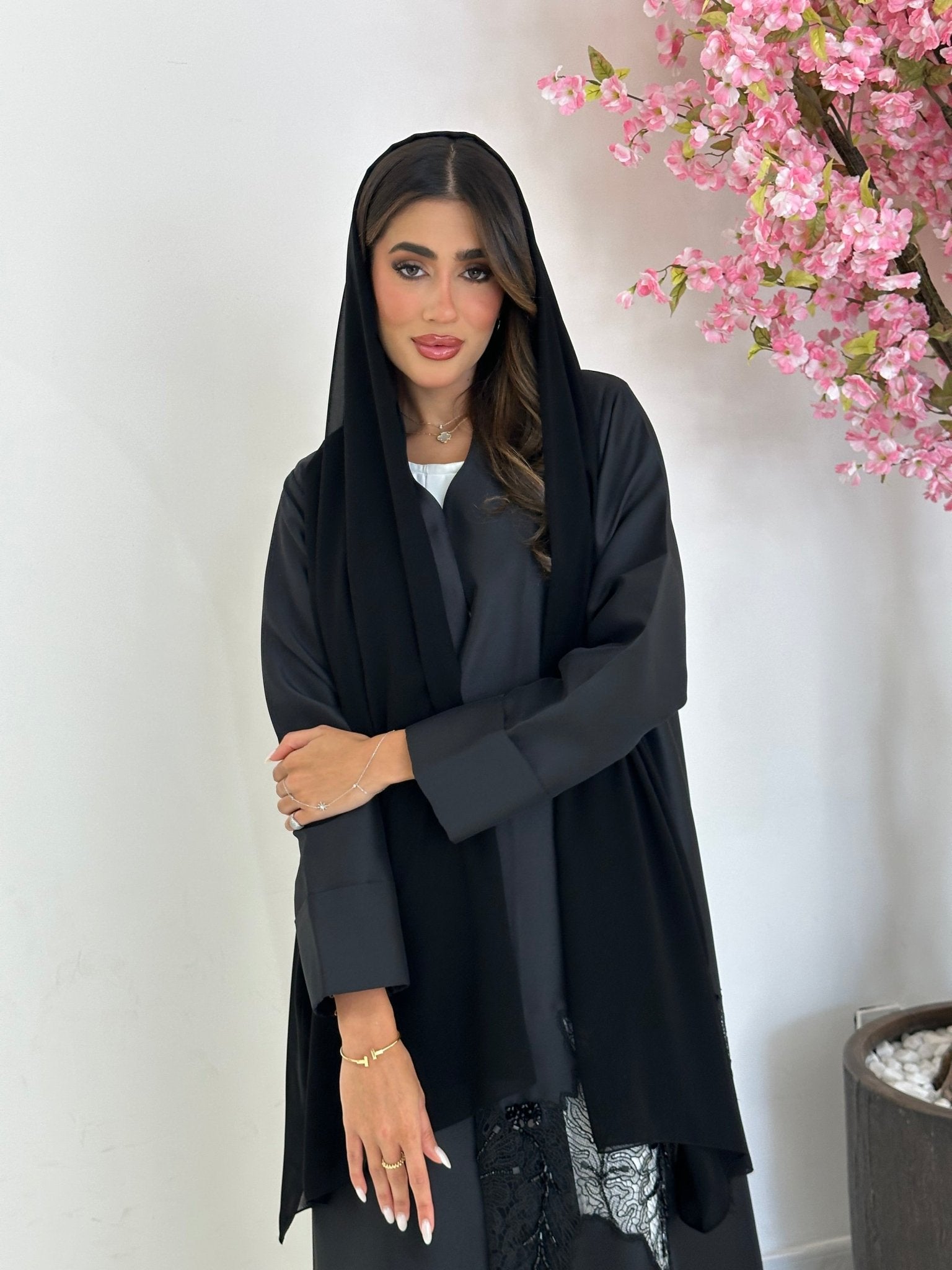 C 1242 Black Lace Abaya