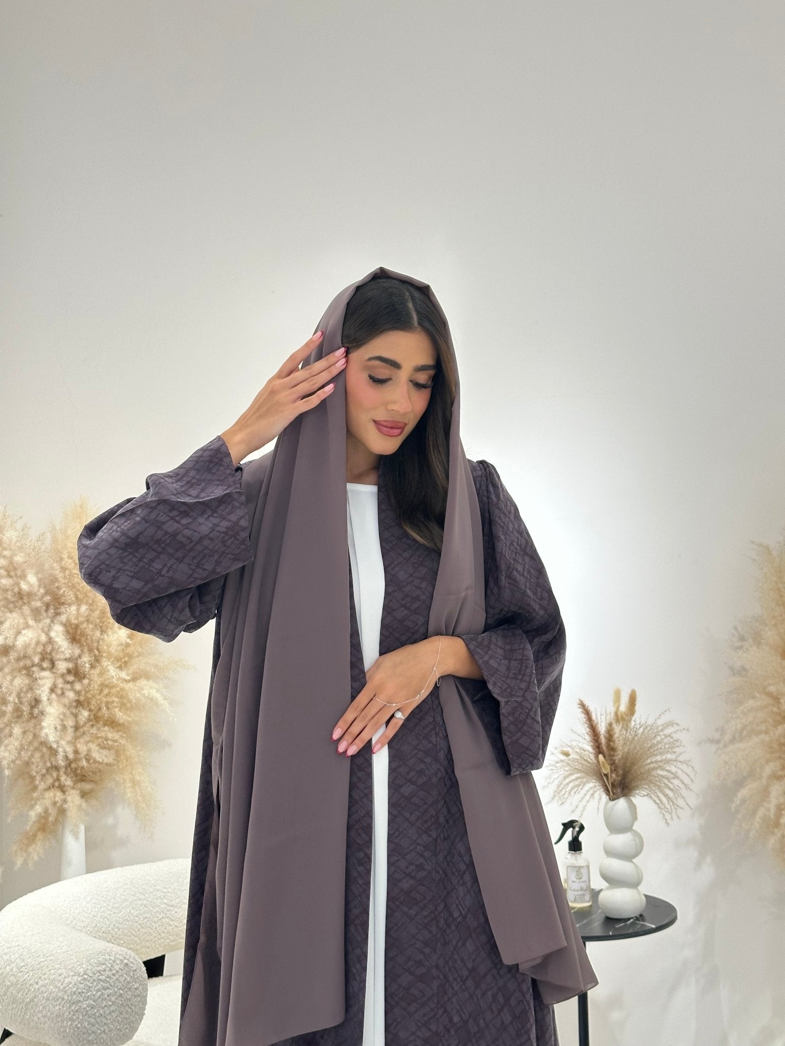C 1261 - 01 Plum Patterned Printed Abaya