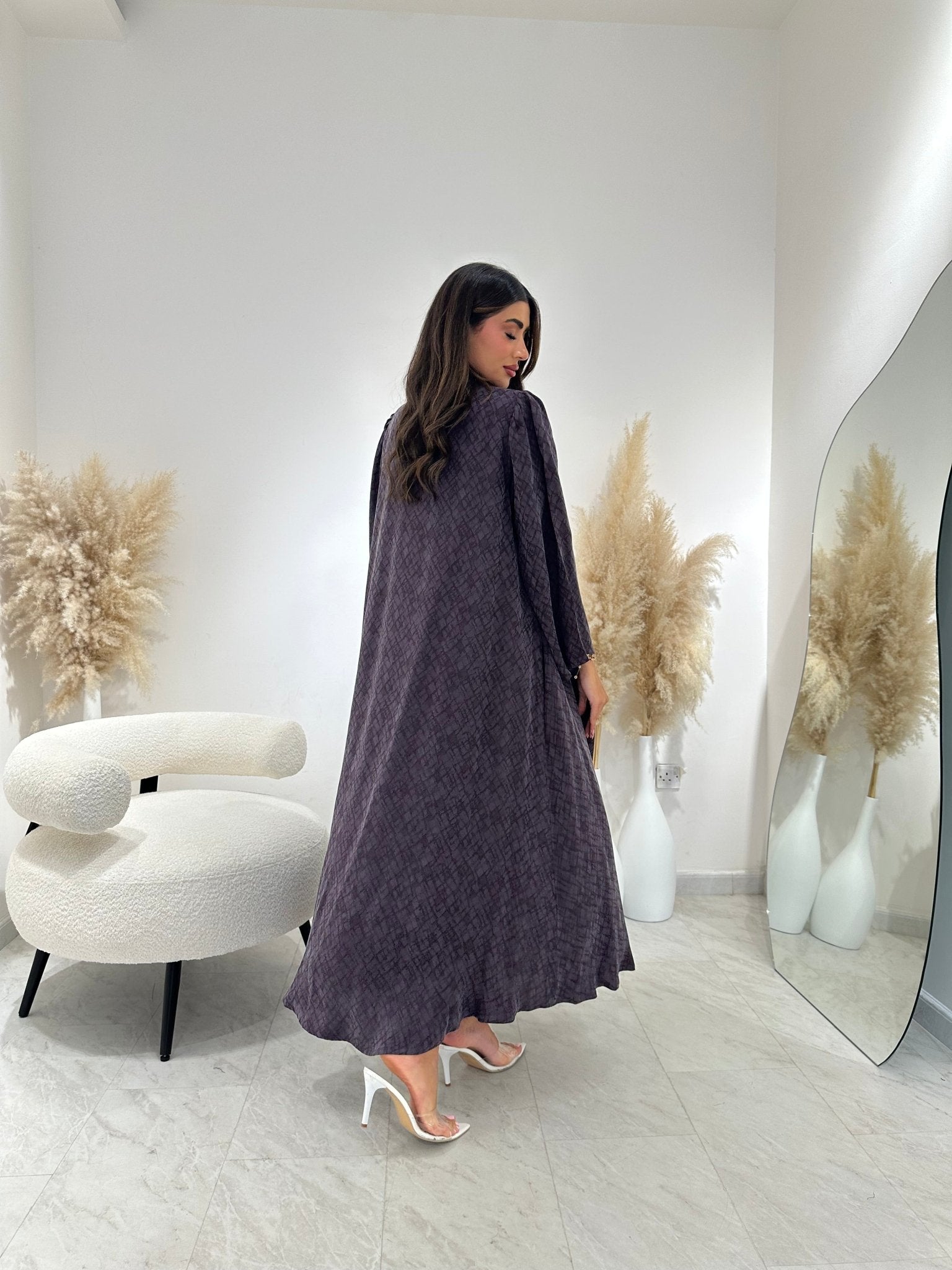 C 1261 - 01 Plum Patterned Printed Abaya