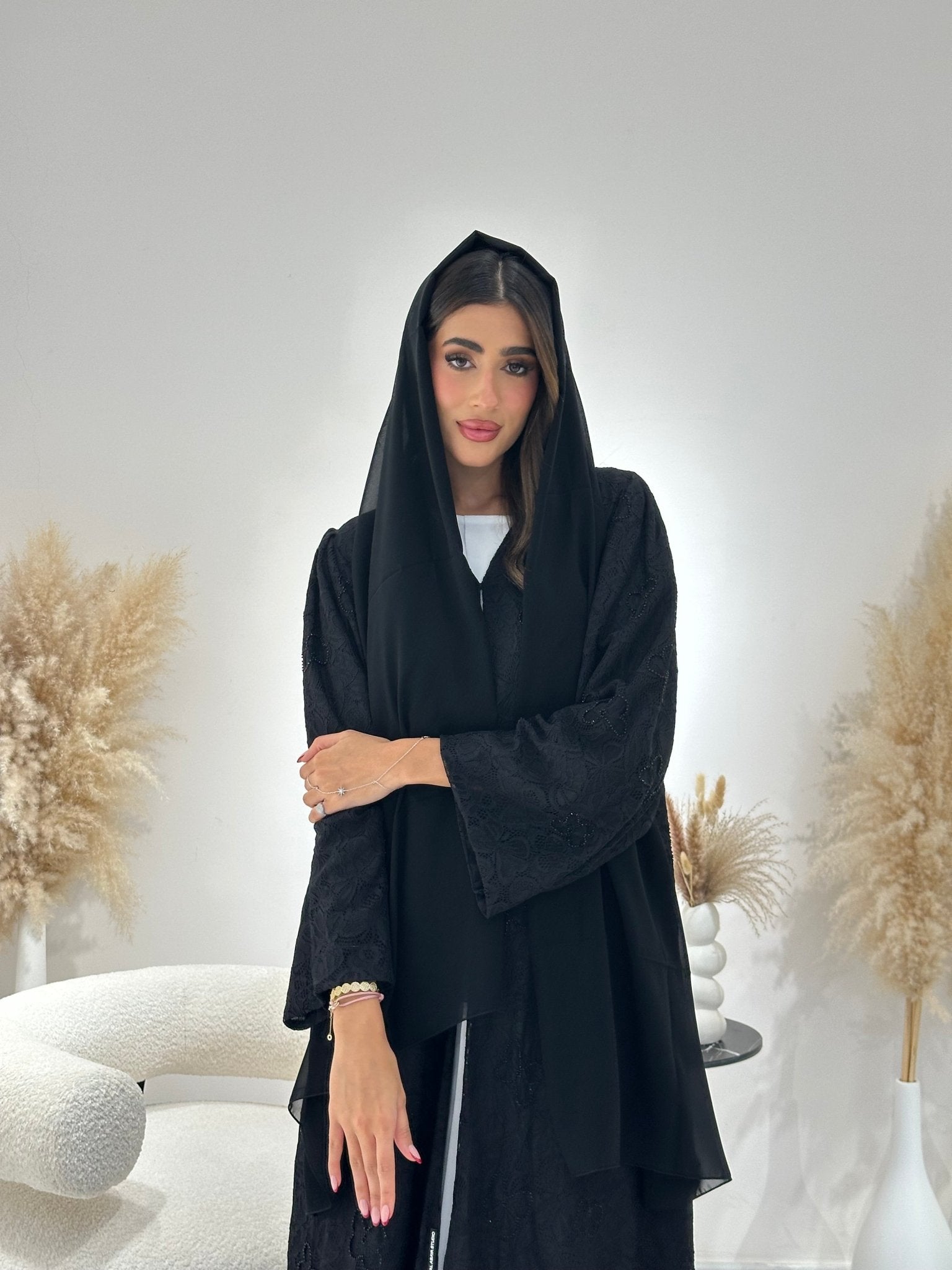 C 1268 Black Dantel Abaya