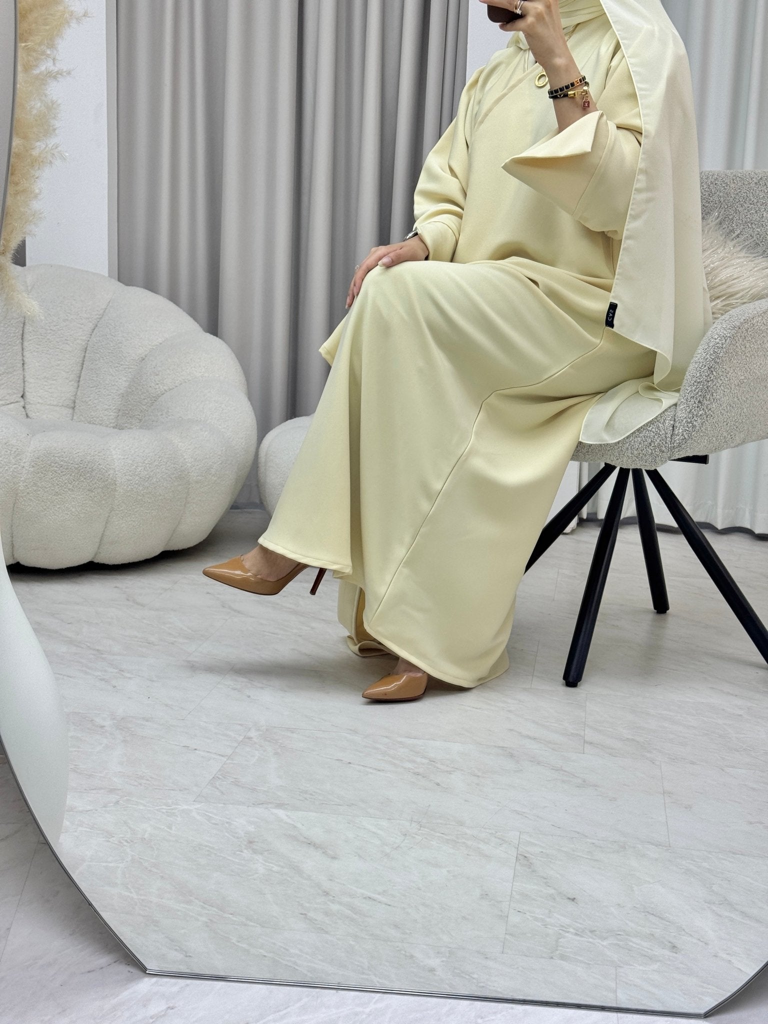 C 1281 - 01 Butter Yellow Abaya
