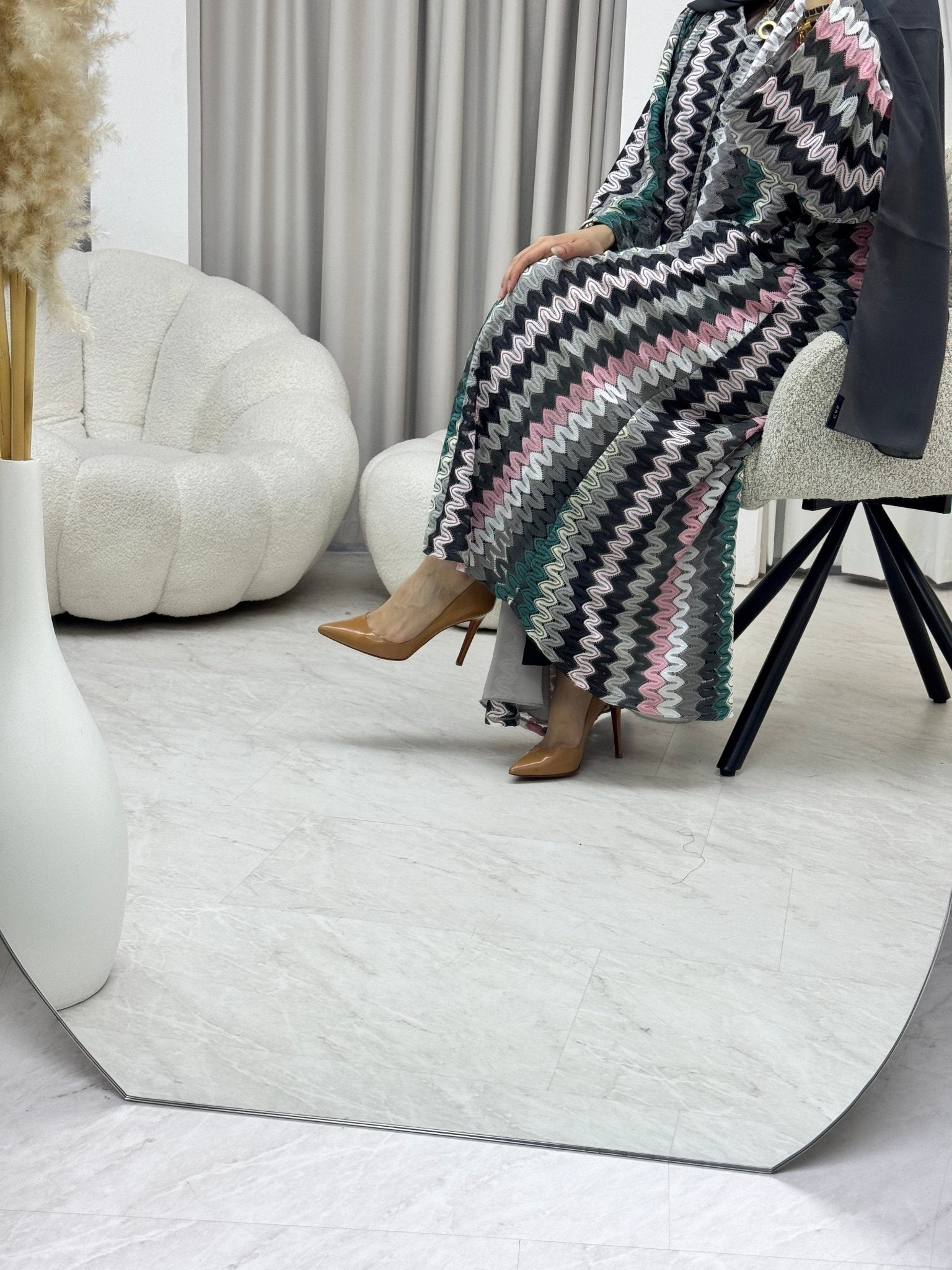 C 1283 - 02 Silver Green Wave Abaya