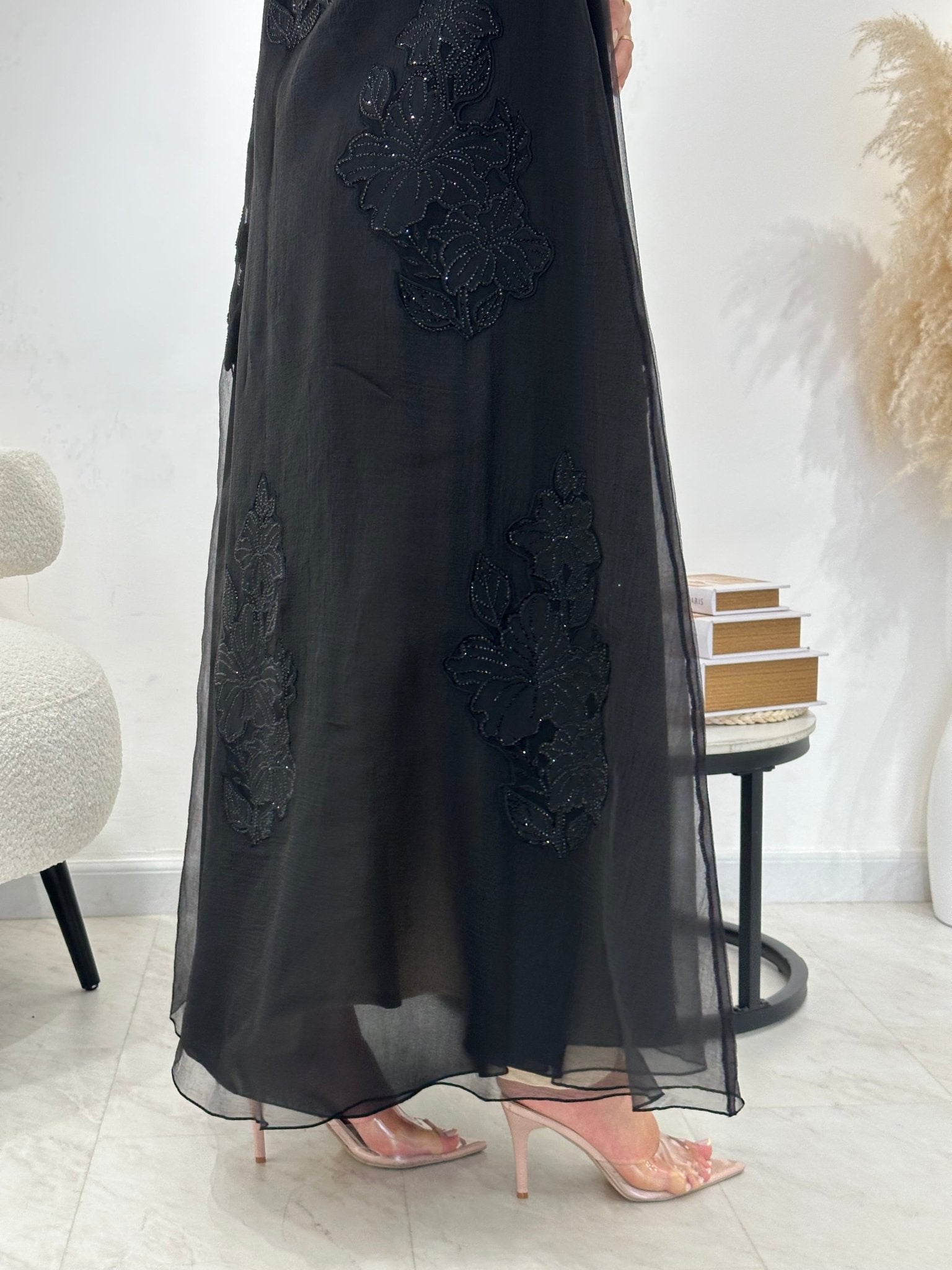 C 1302 Black Abaya
