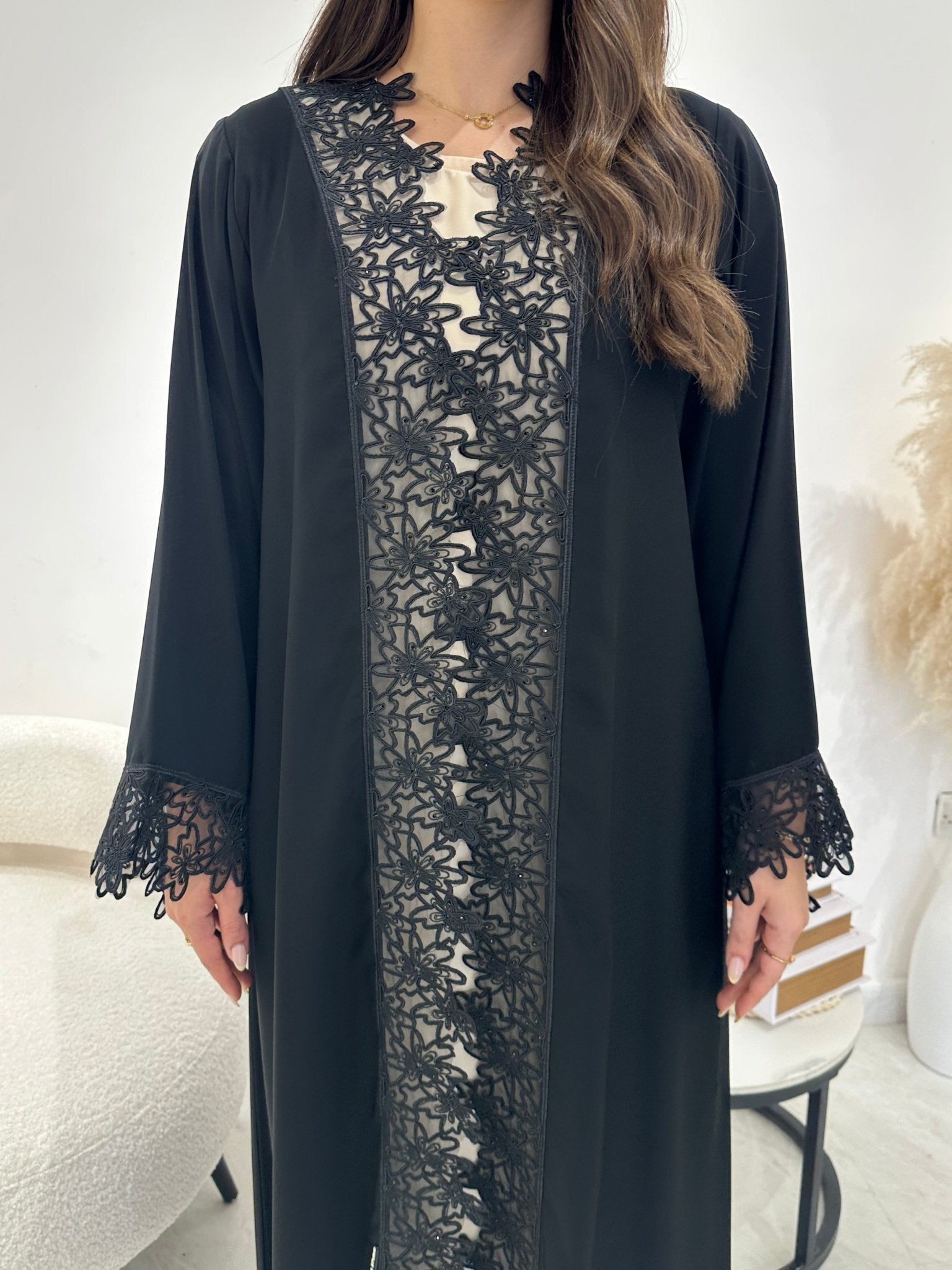 C 1318 Black Lace Abaya