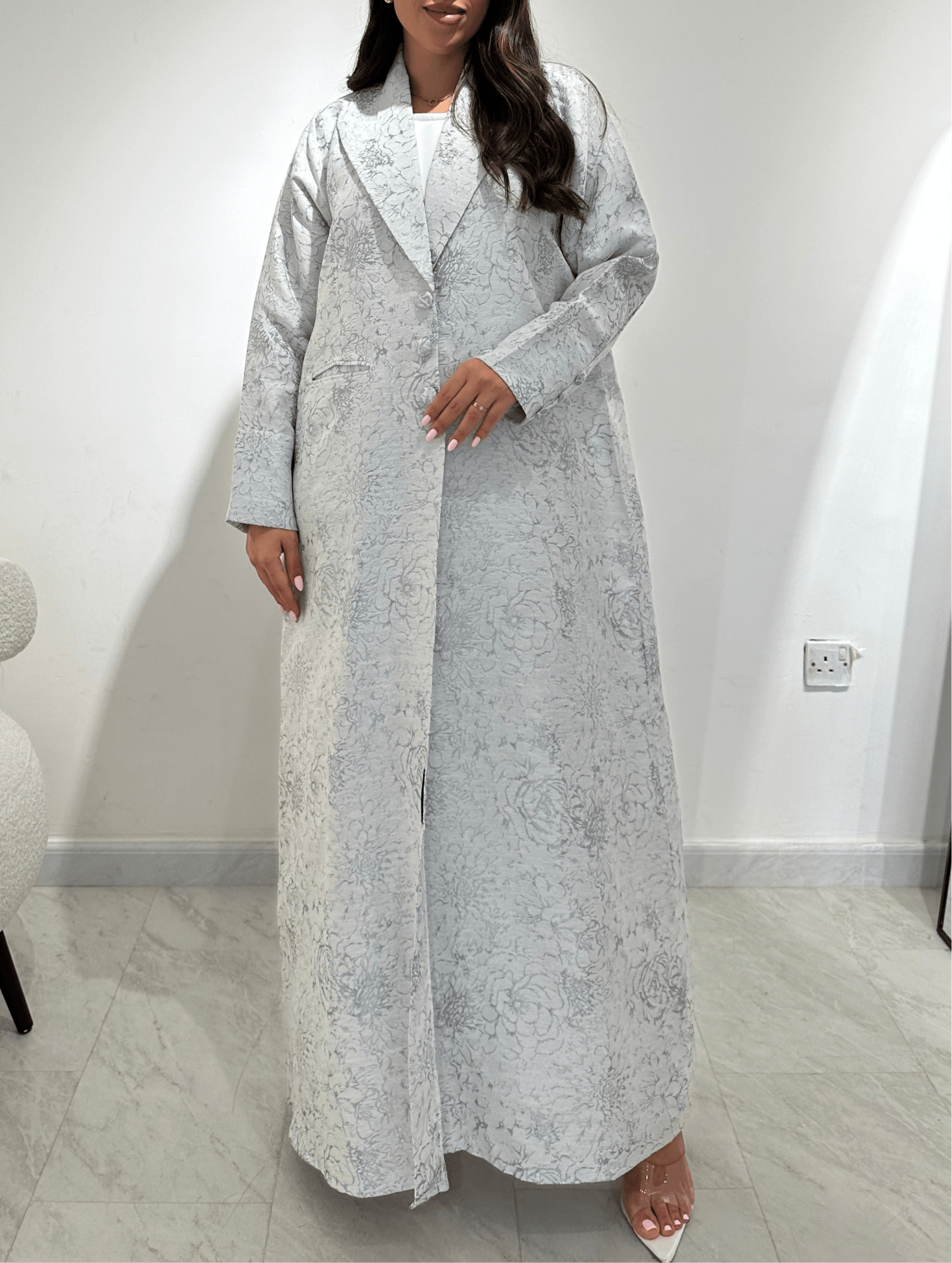 C 1364 - 01 Light Grey Floral Abaya