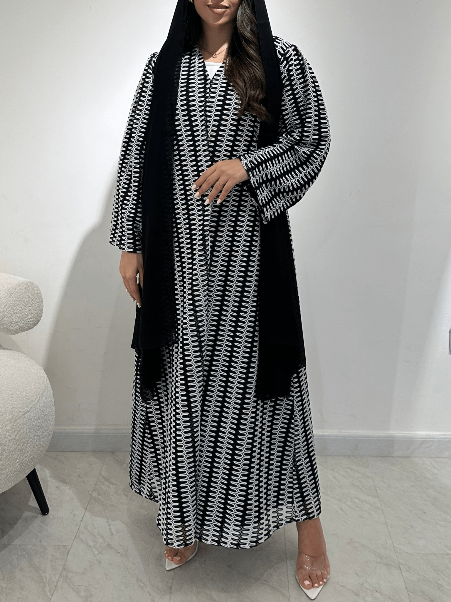 C 1378 Black Wave Abaya