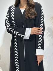 C 1393 Patterned Black Abaya