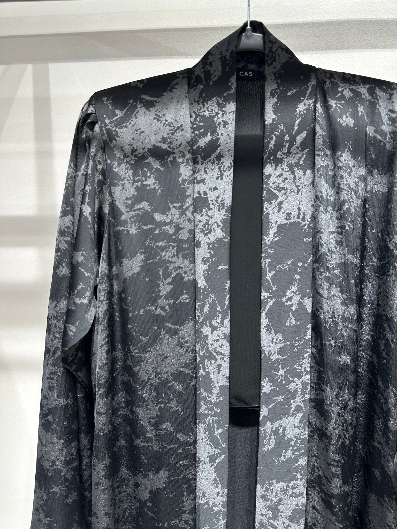 C 1414 - 04 Silver Printed Abaya