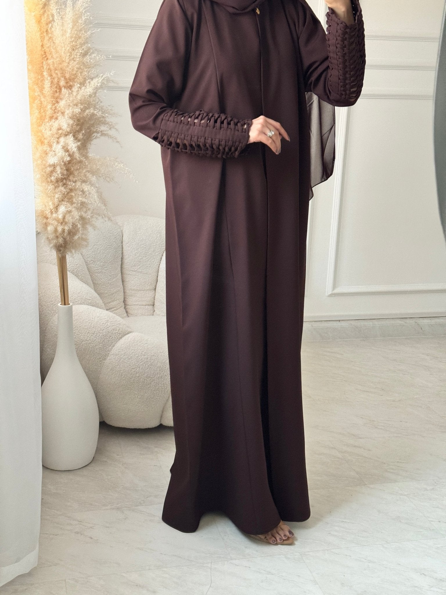 C 1471 Brown Criss Cross Abaya