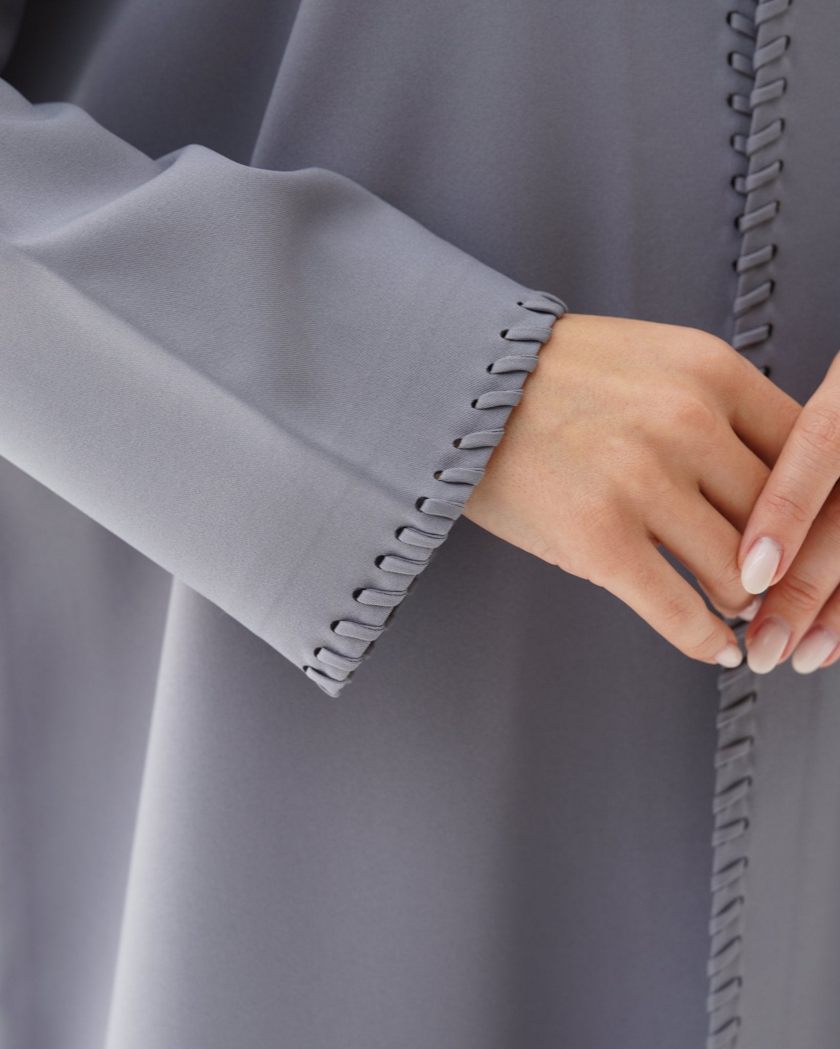 C 1474 Cool Grey Abaya