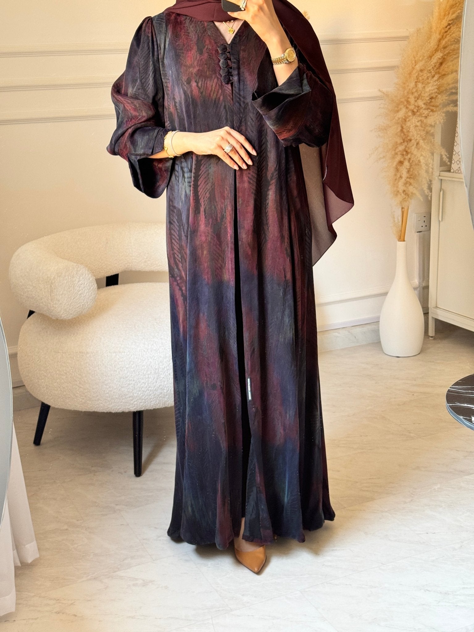 C 1518 - 04 Burgundy Abaya