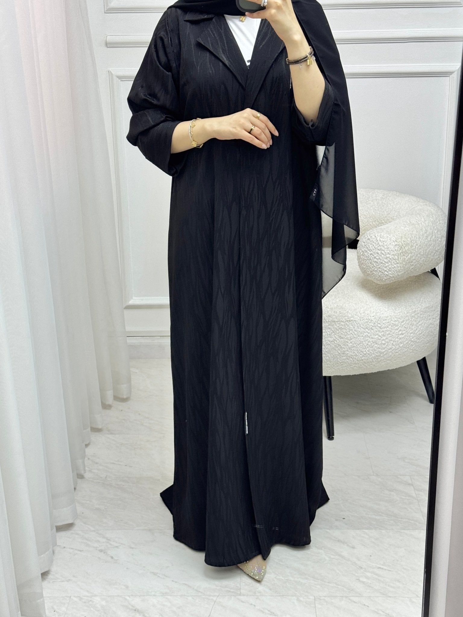 C 1534 Black Striped Abaya