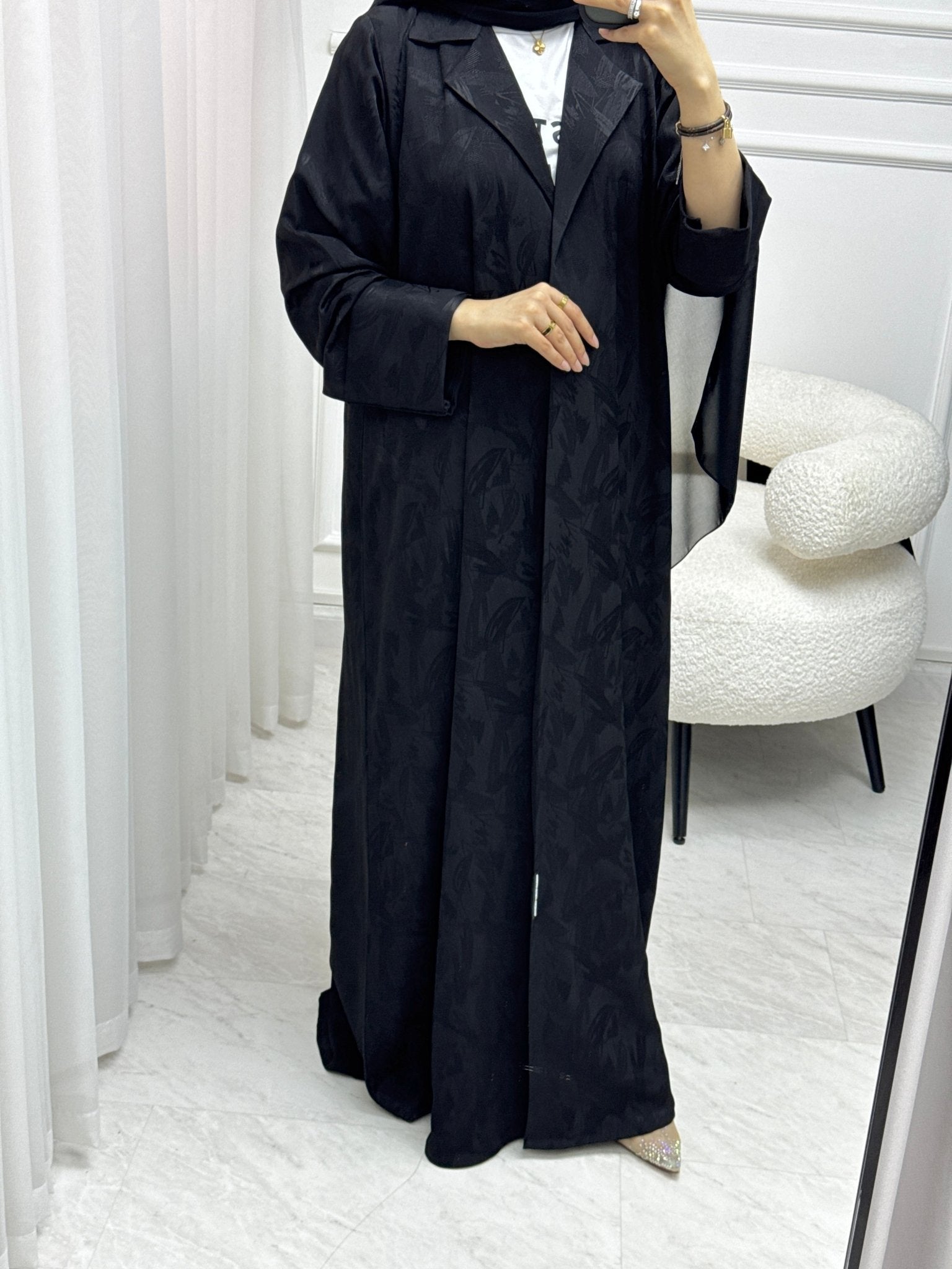 C 1535 Black Patterned Abaya