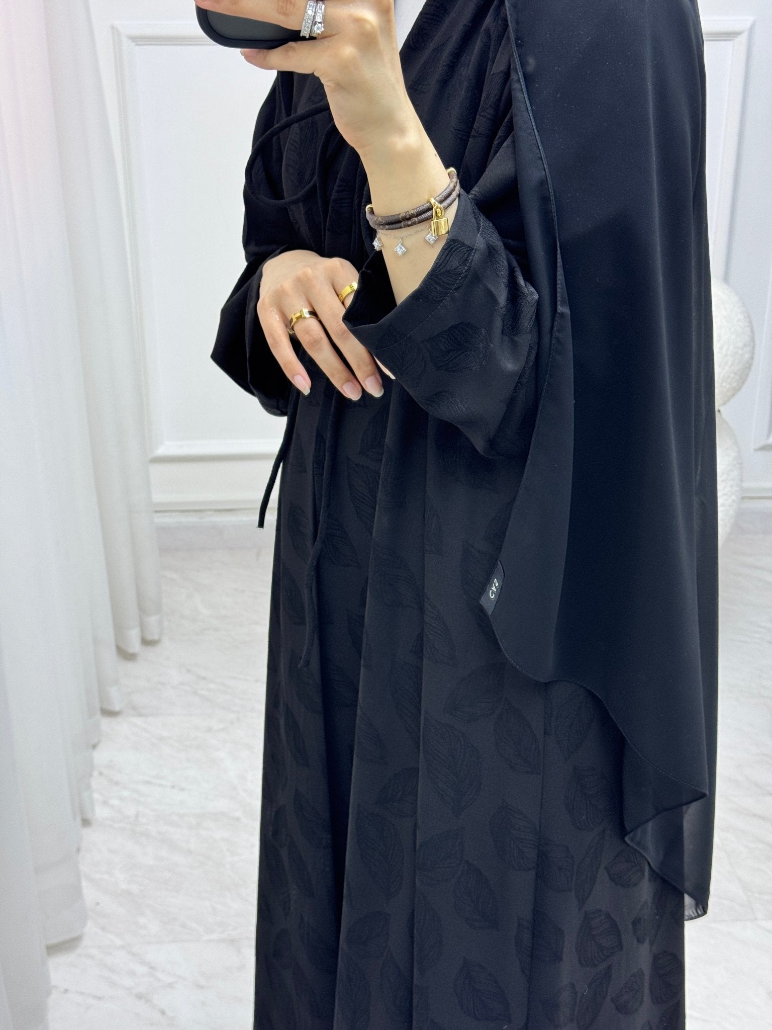 C 1536 Black Leaves Abaya